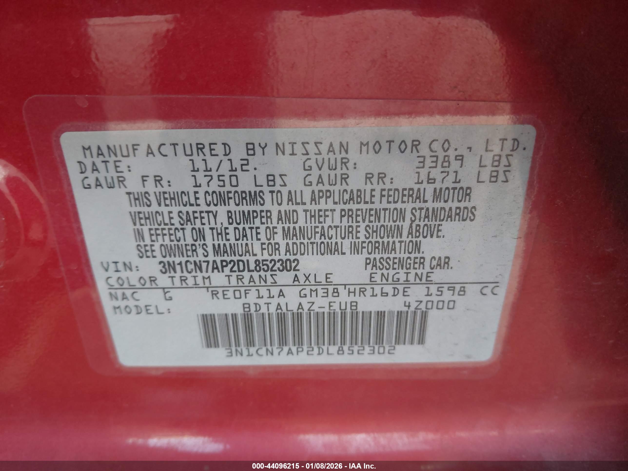 NISSAN VERSA image 9
