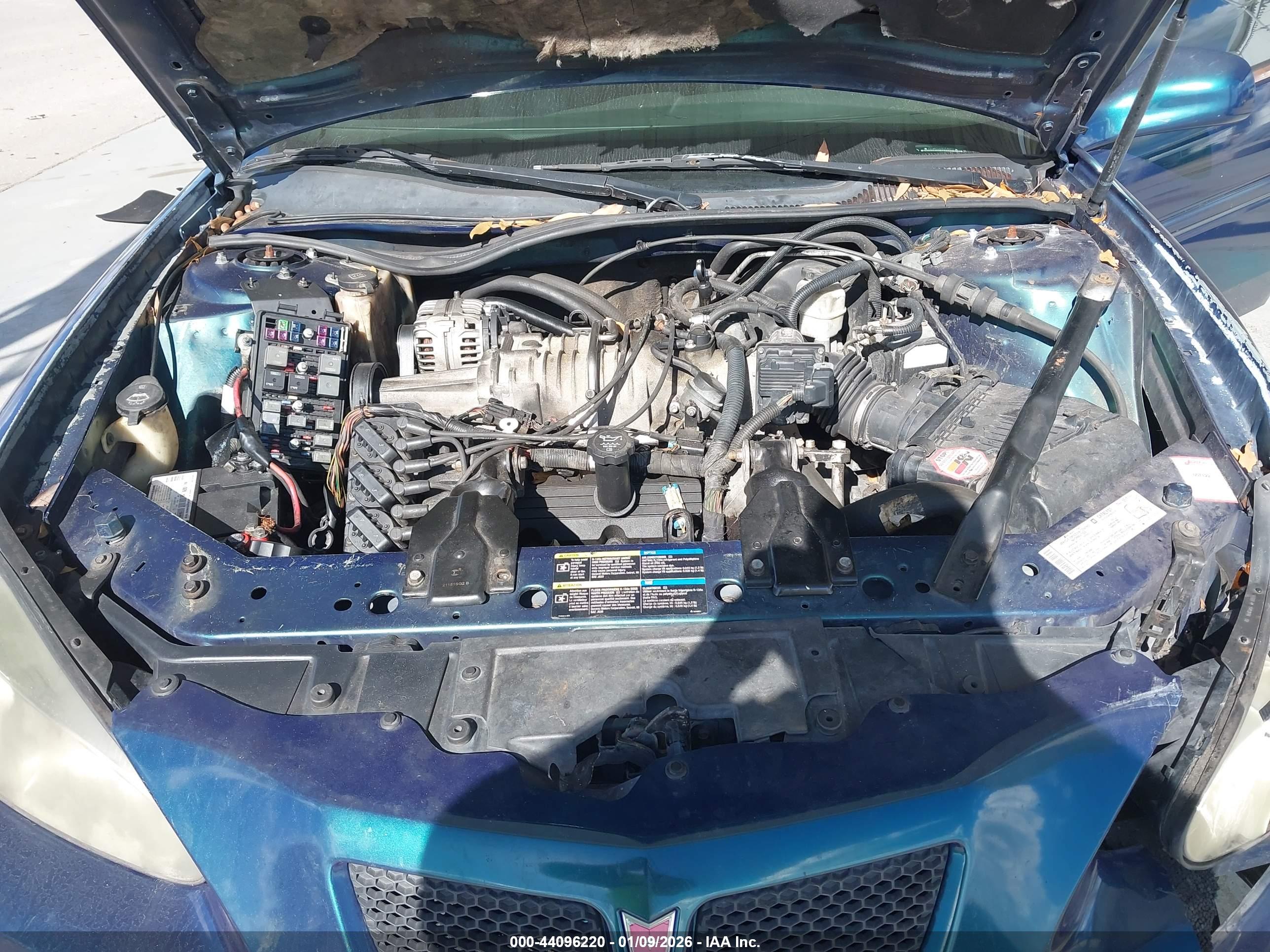 PONTIAC GRAND image 10