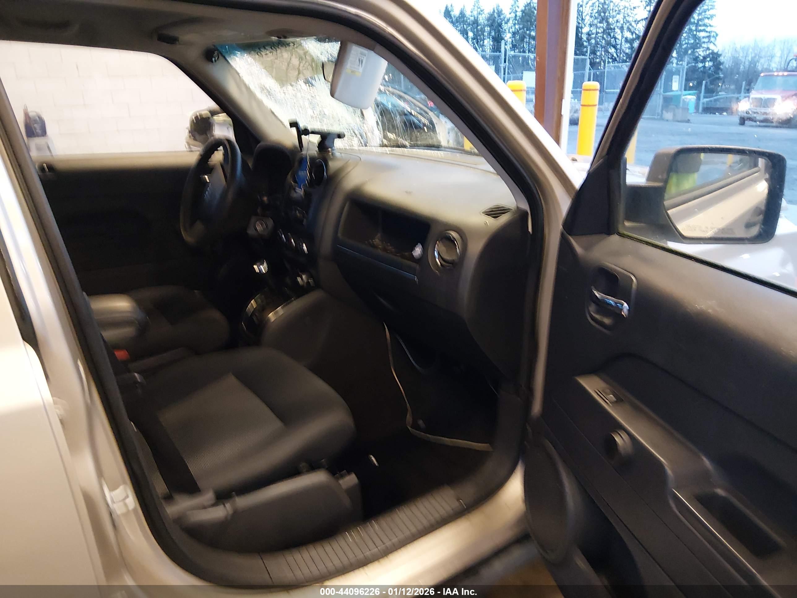 JEEP PATRIOT image 5