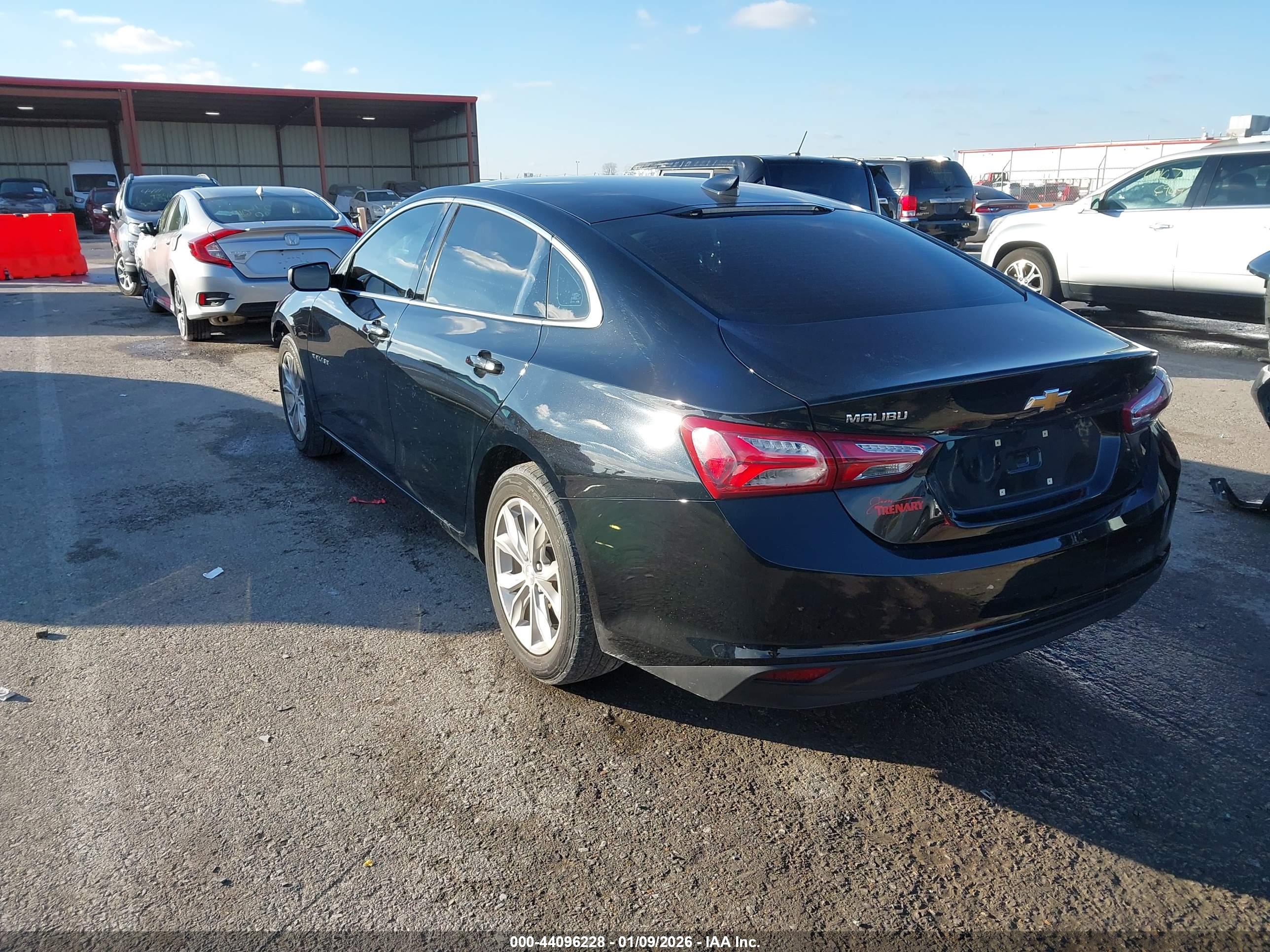 CHEVROLET MALIBU image 3