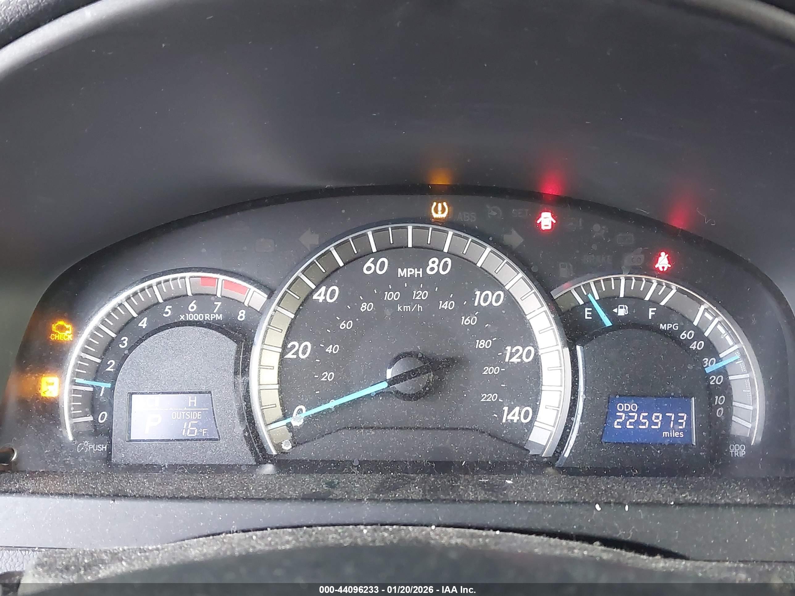 TOYOTA CAMRY image 7