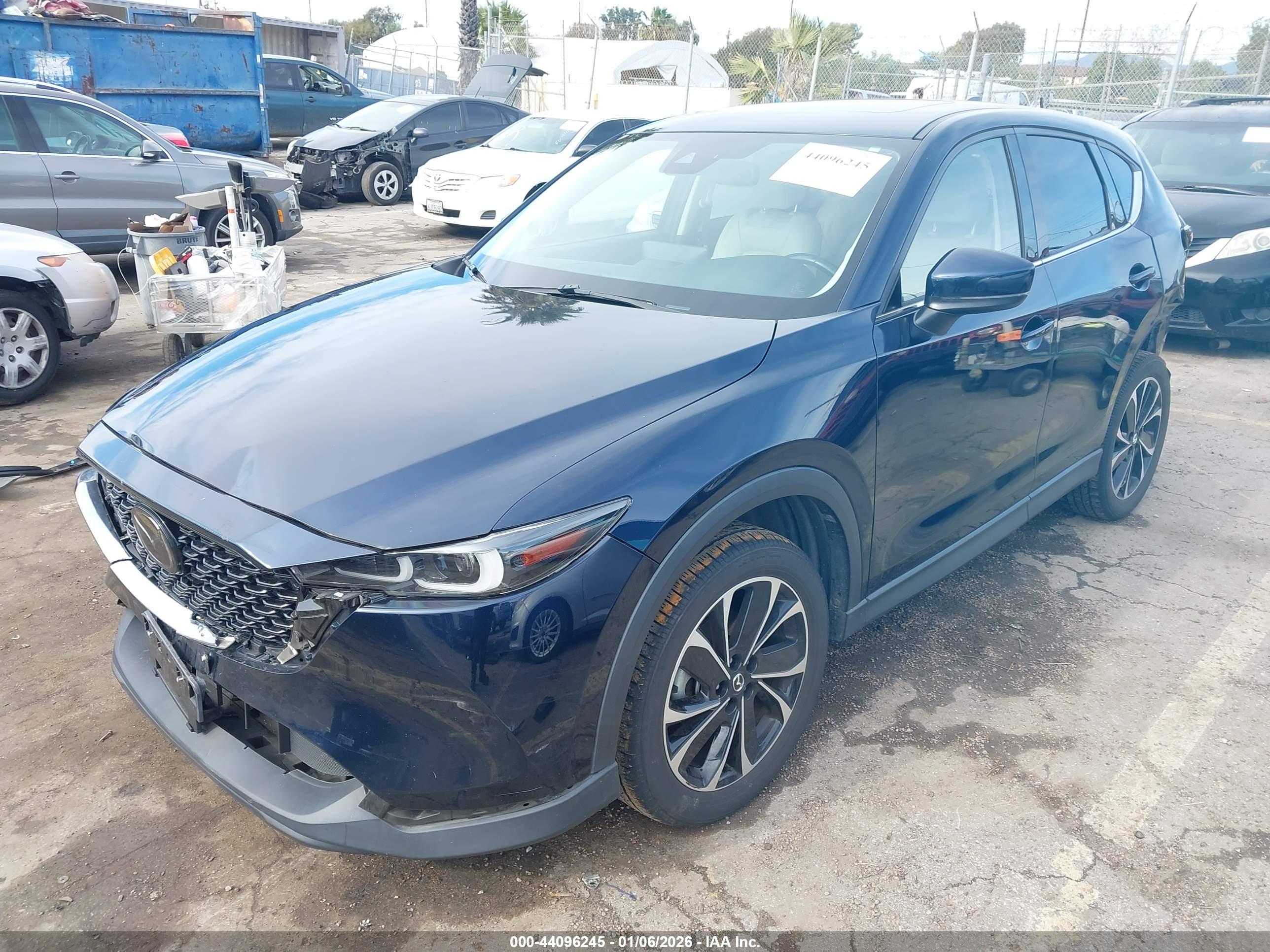 MAZDA CX-5 image 2
