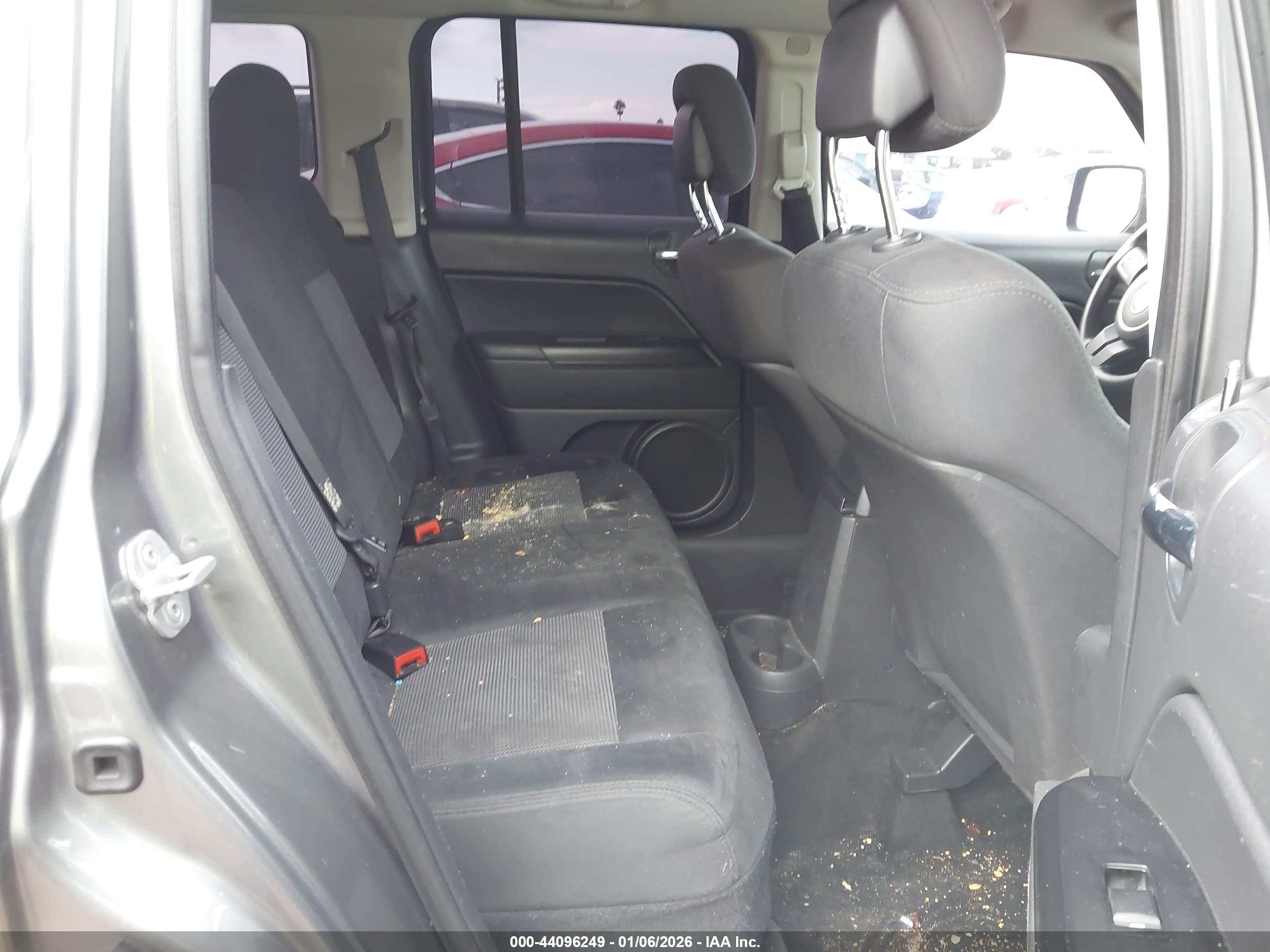JEEP PATRIOT image 8