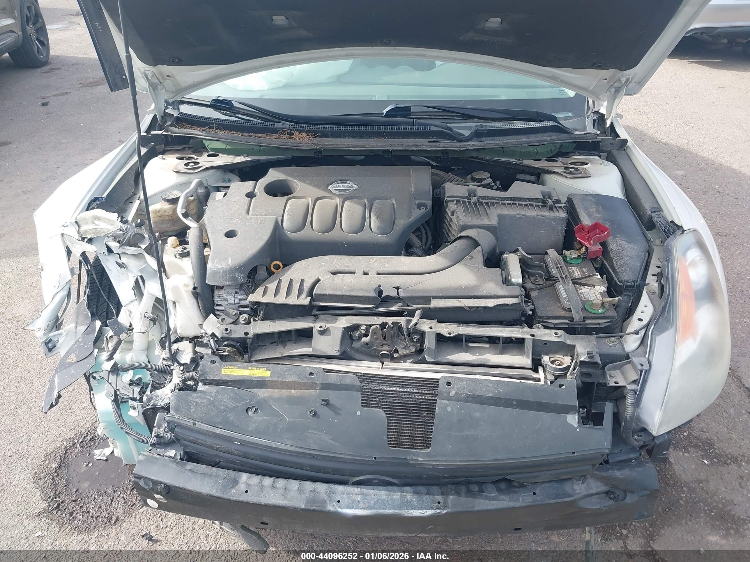 NISSAN ALTIMA image 10
