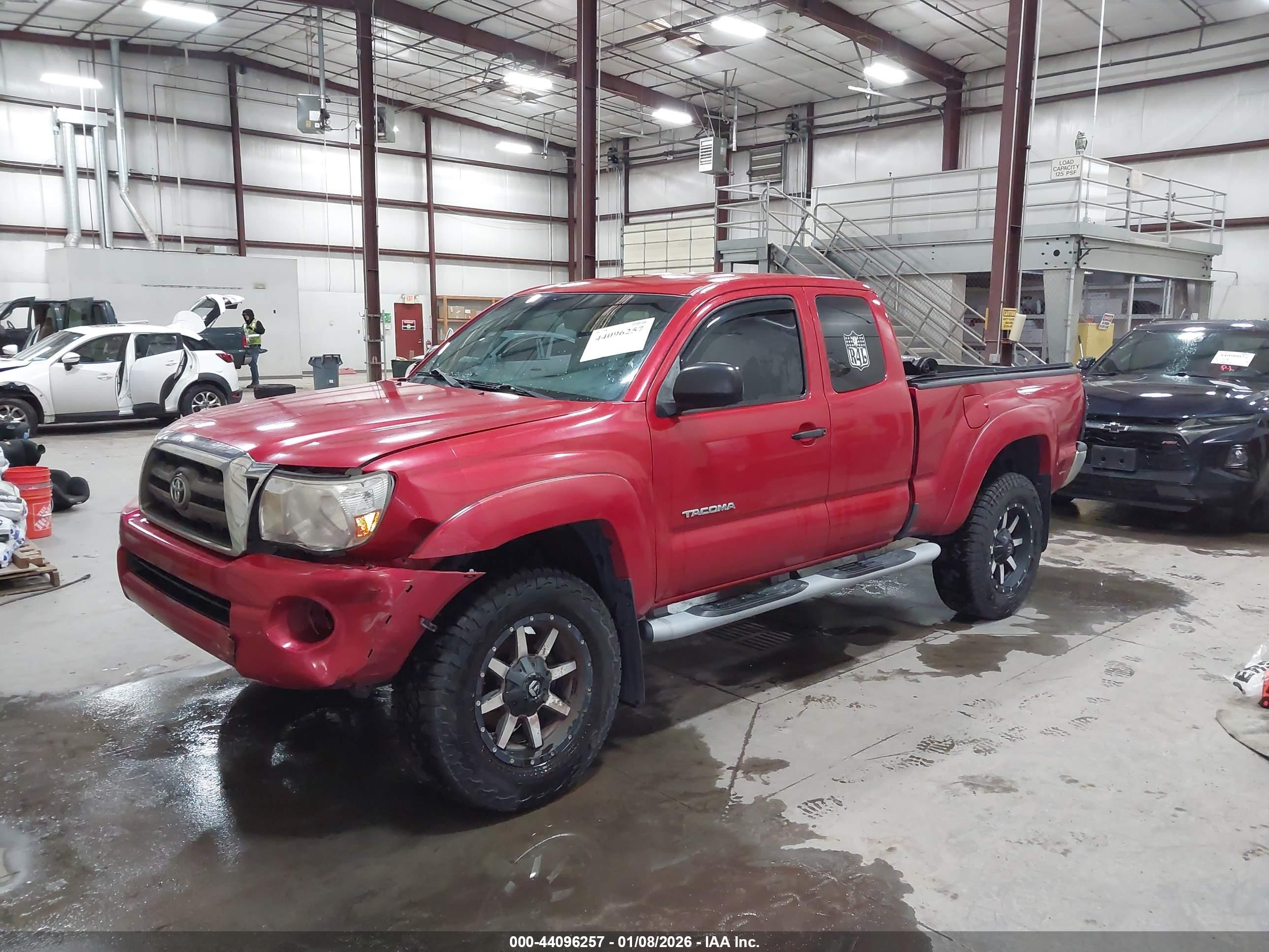 TOYOTA TACOMA image 2