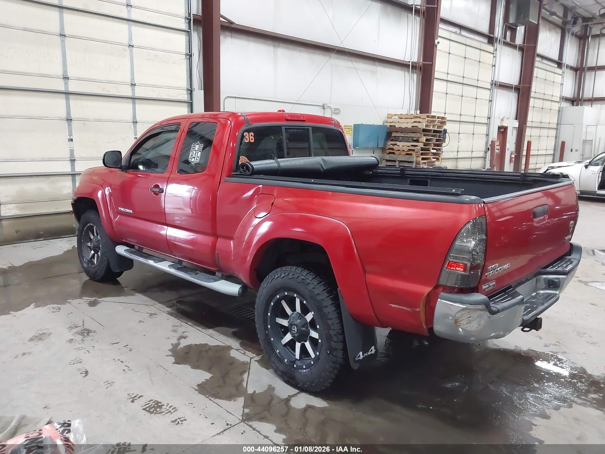 TOYOTA TACOMA image 3