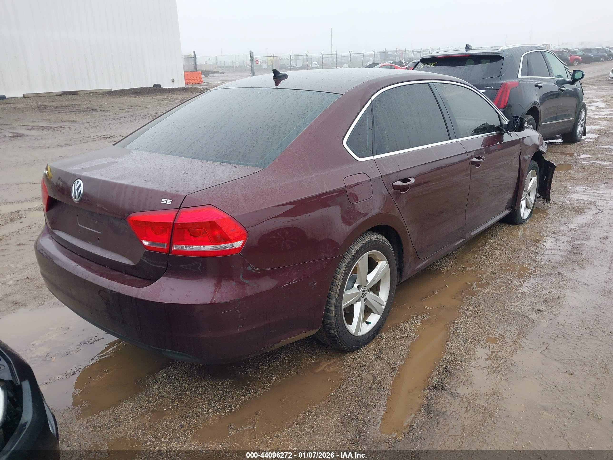 VOLKSWAGEN PASSAT image 4