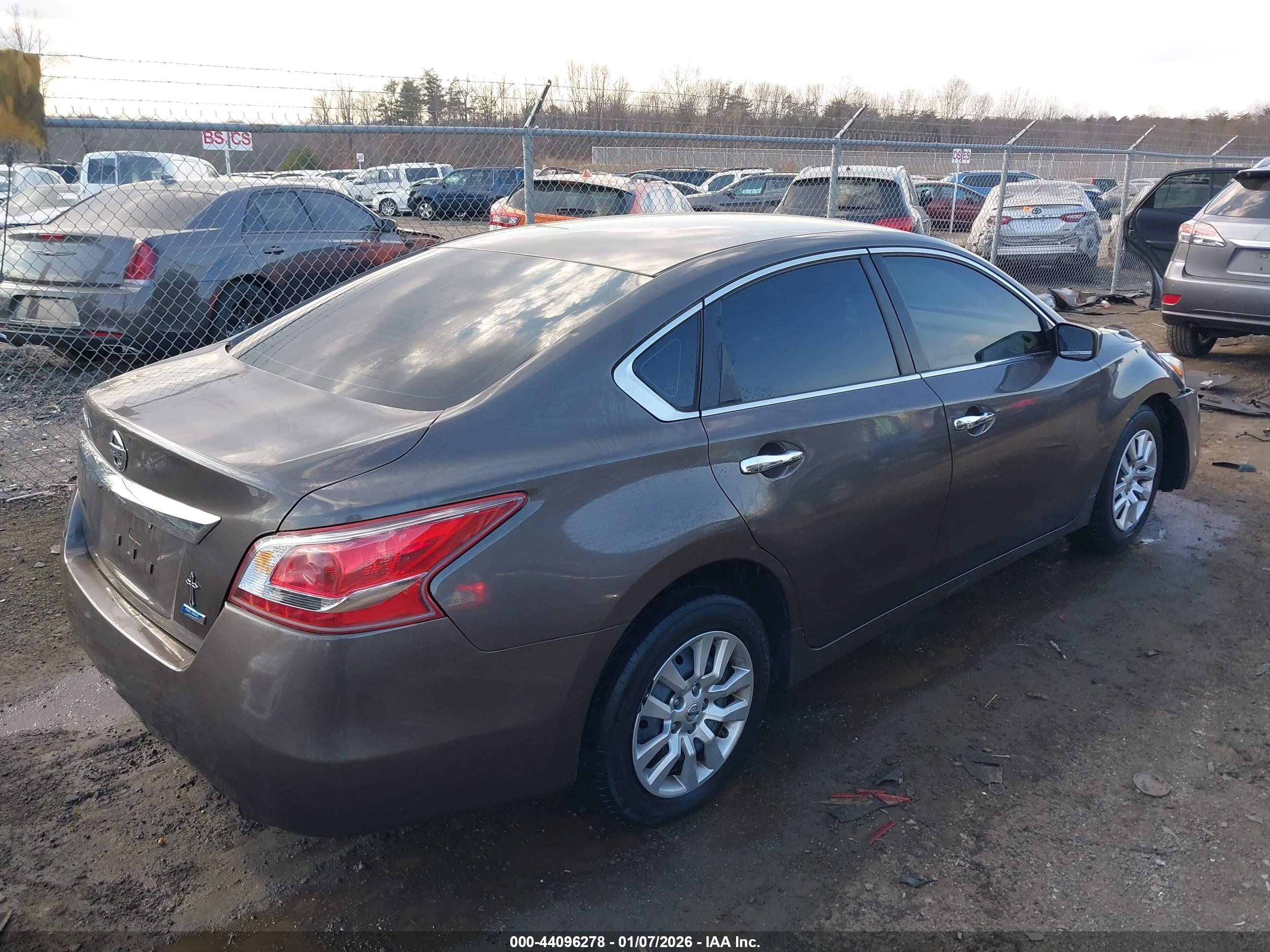 NISSAN ALTIMA image 4