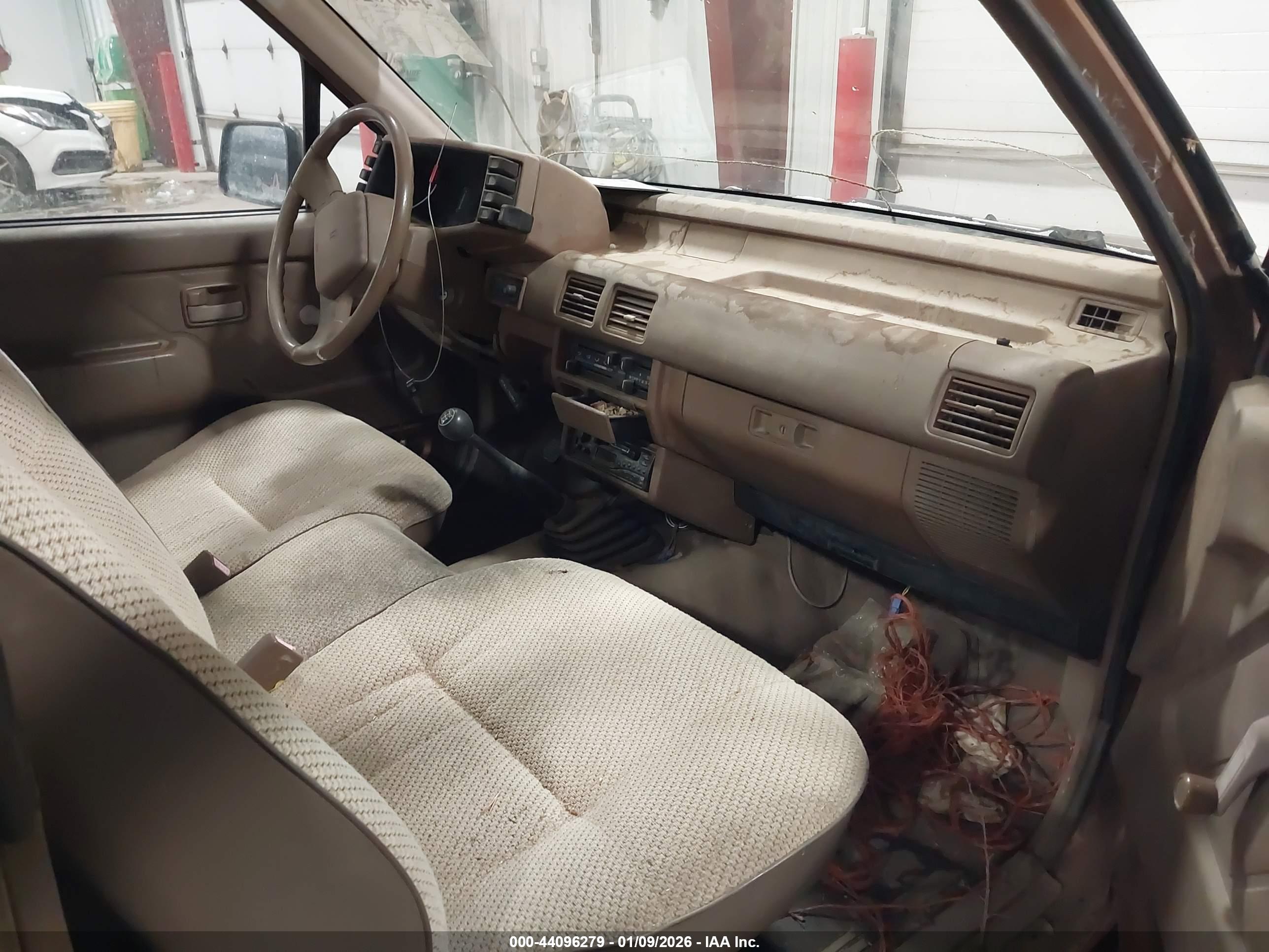 ISUZU CONVENTIONAL image 5