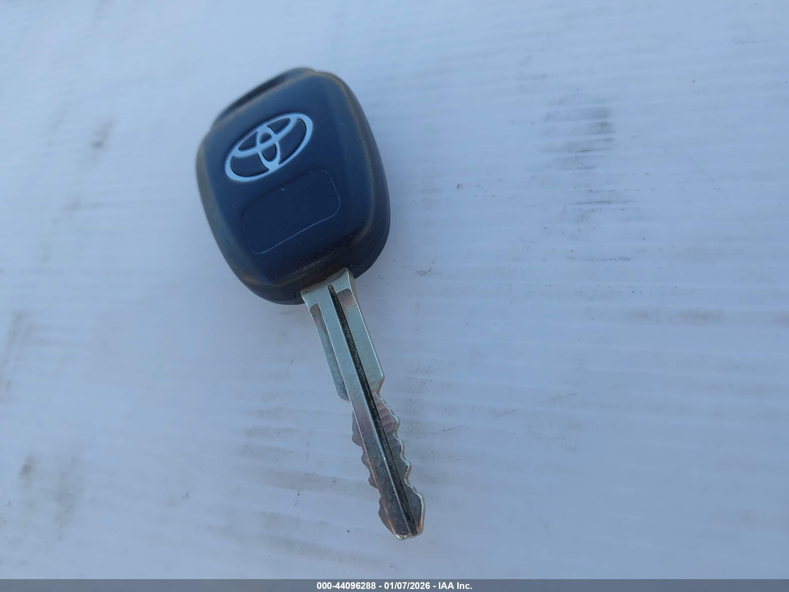 TOYOTA CAMRY image 11