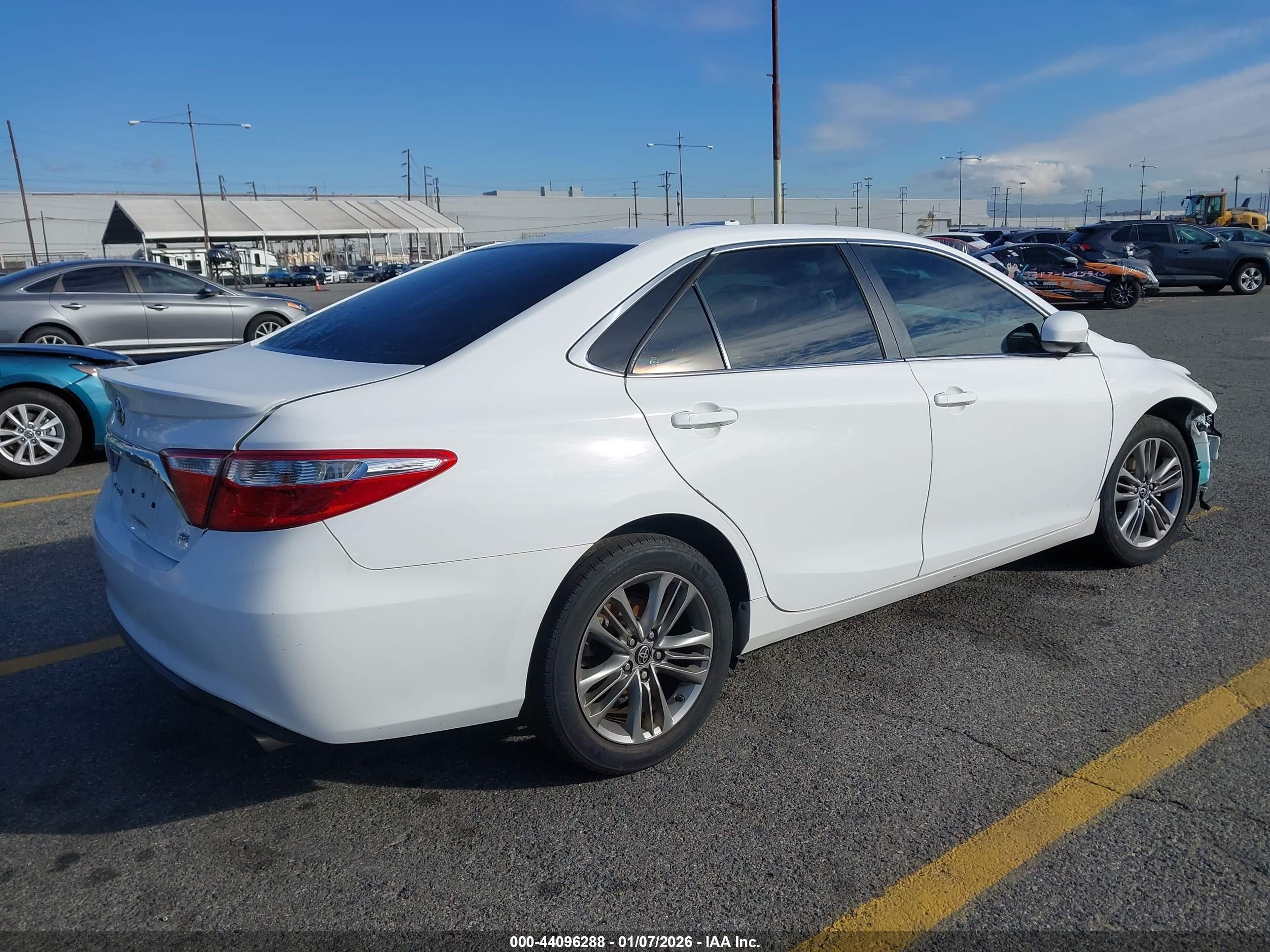 TOYOTA CAMRY image 4