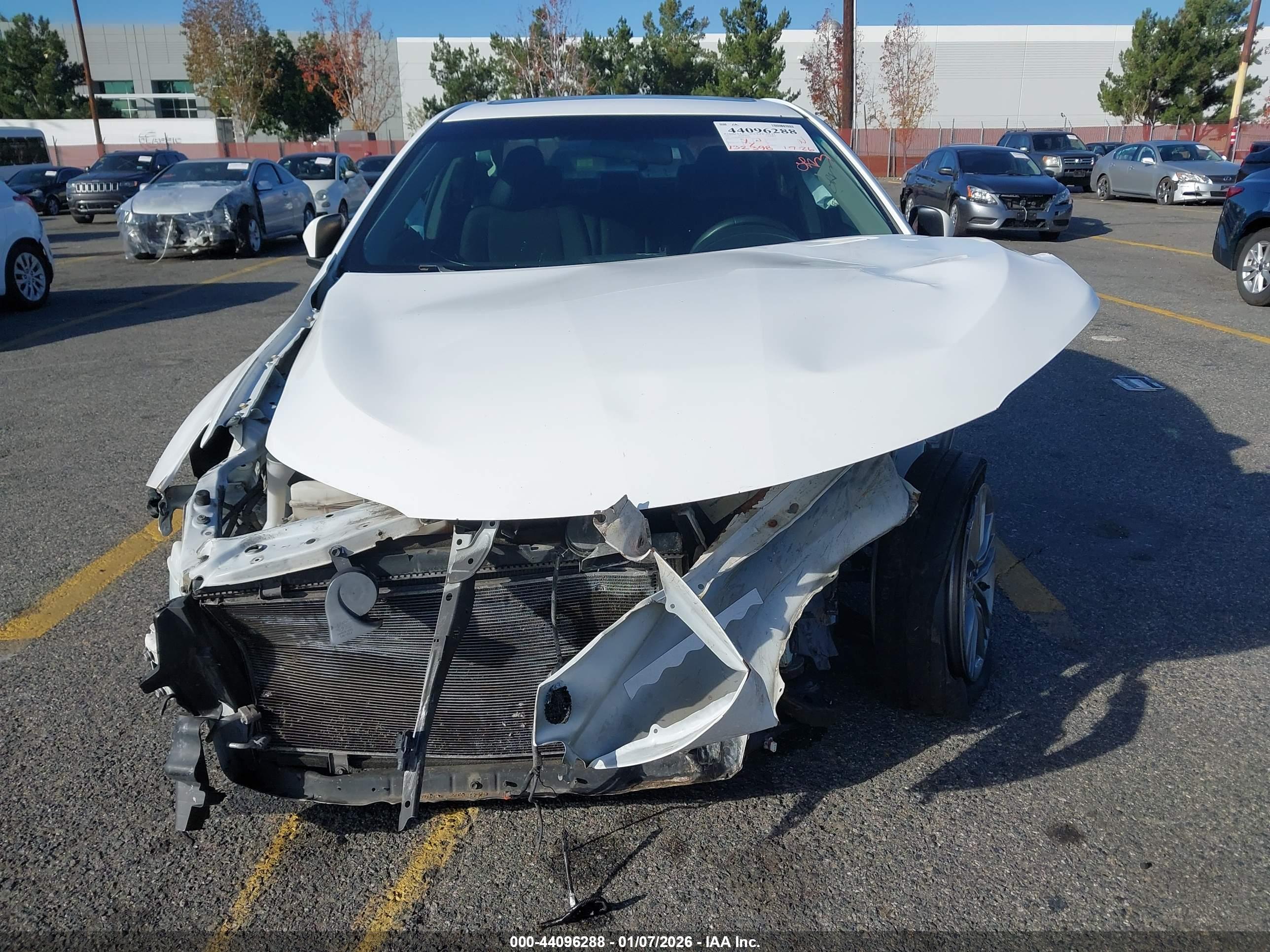 TOYOTA CAMRY image 6