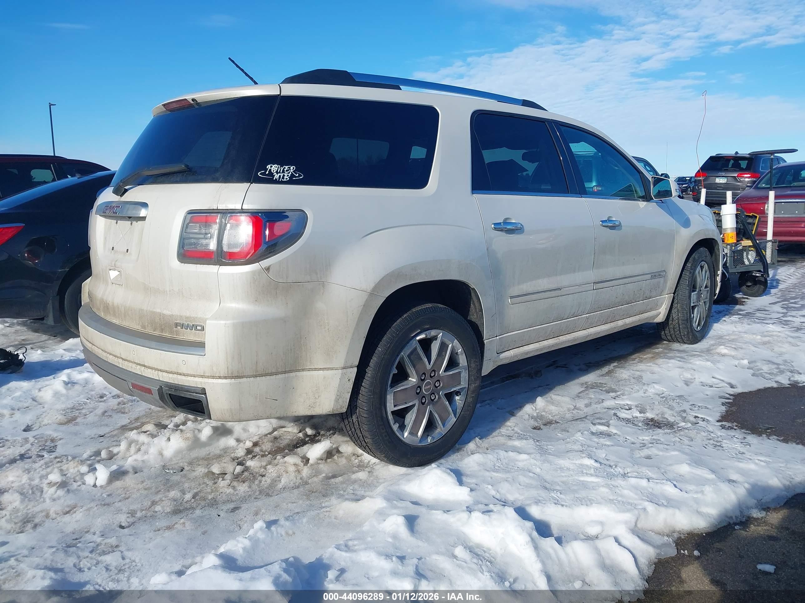 GMC ACADIA image 4