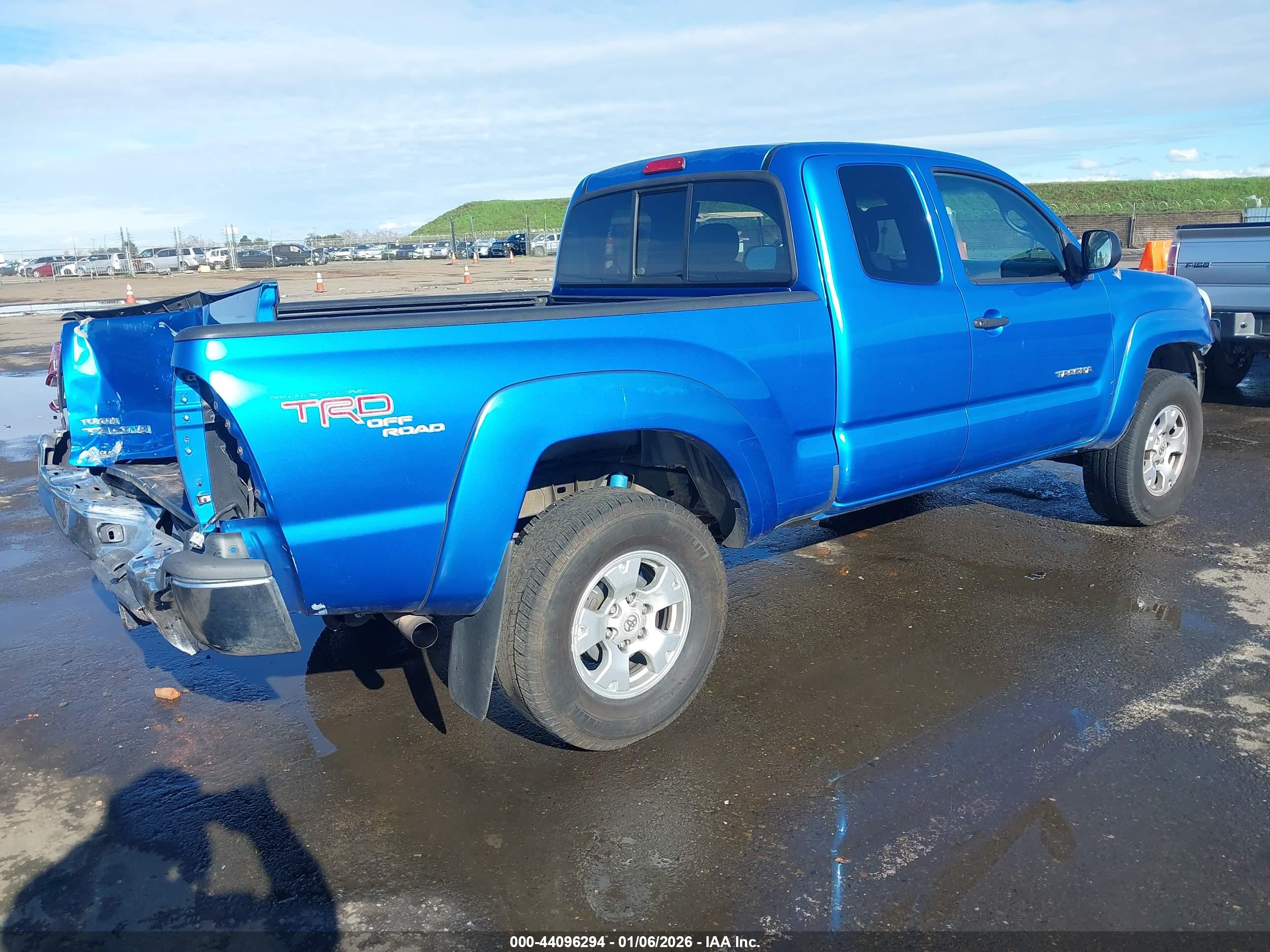 TOYOTA TACOMA image 4