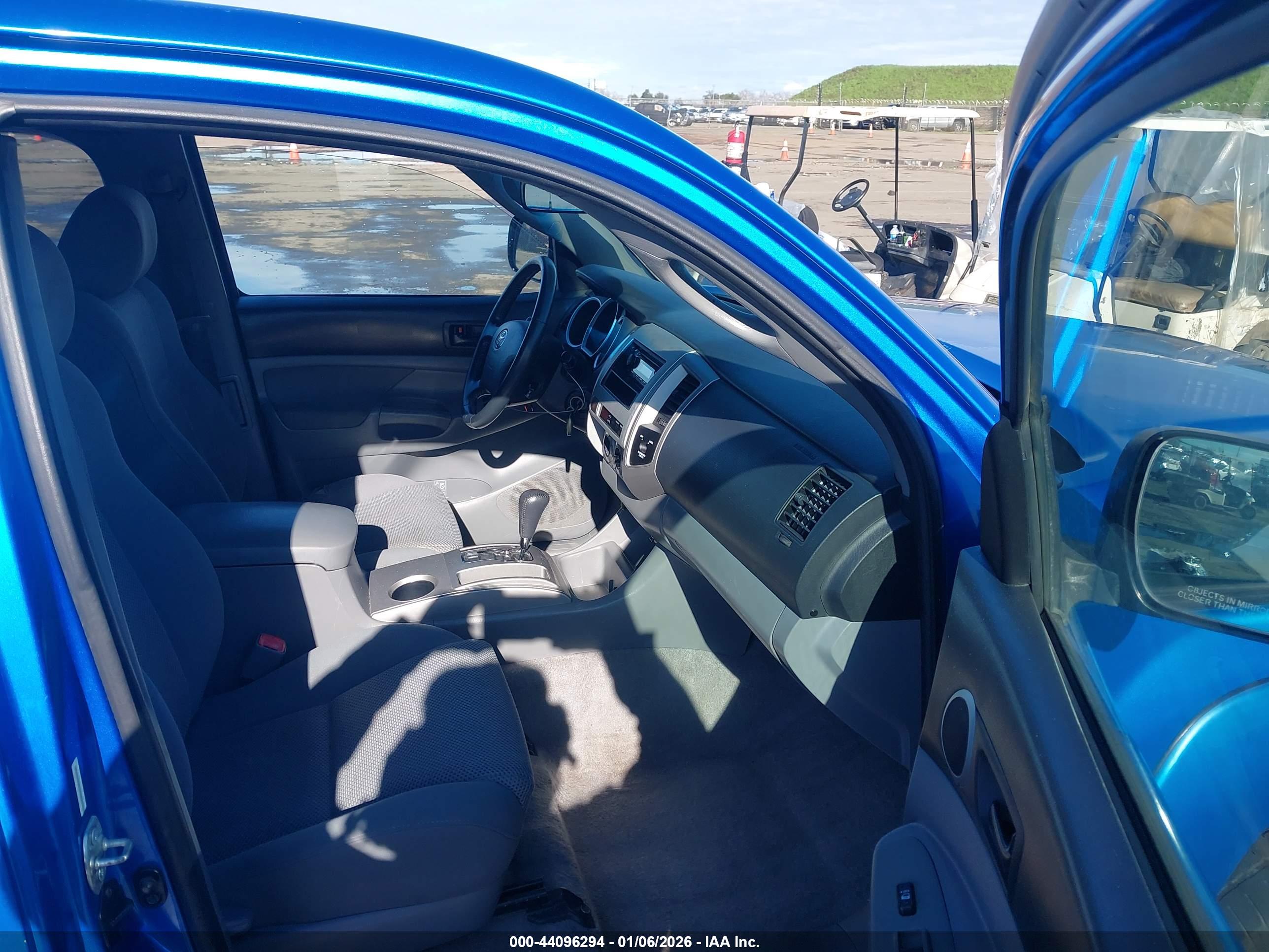 TOYOTA TACOMA image 5