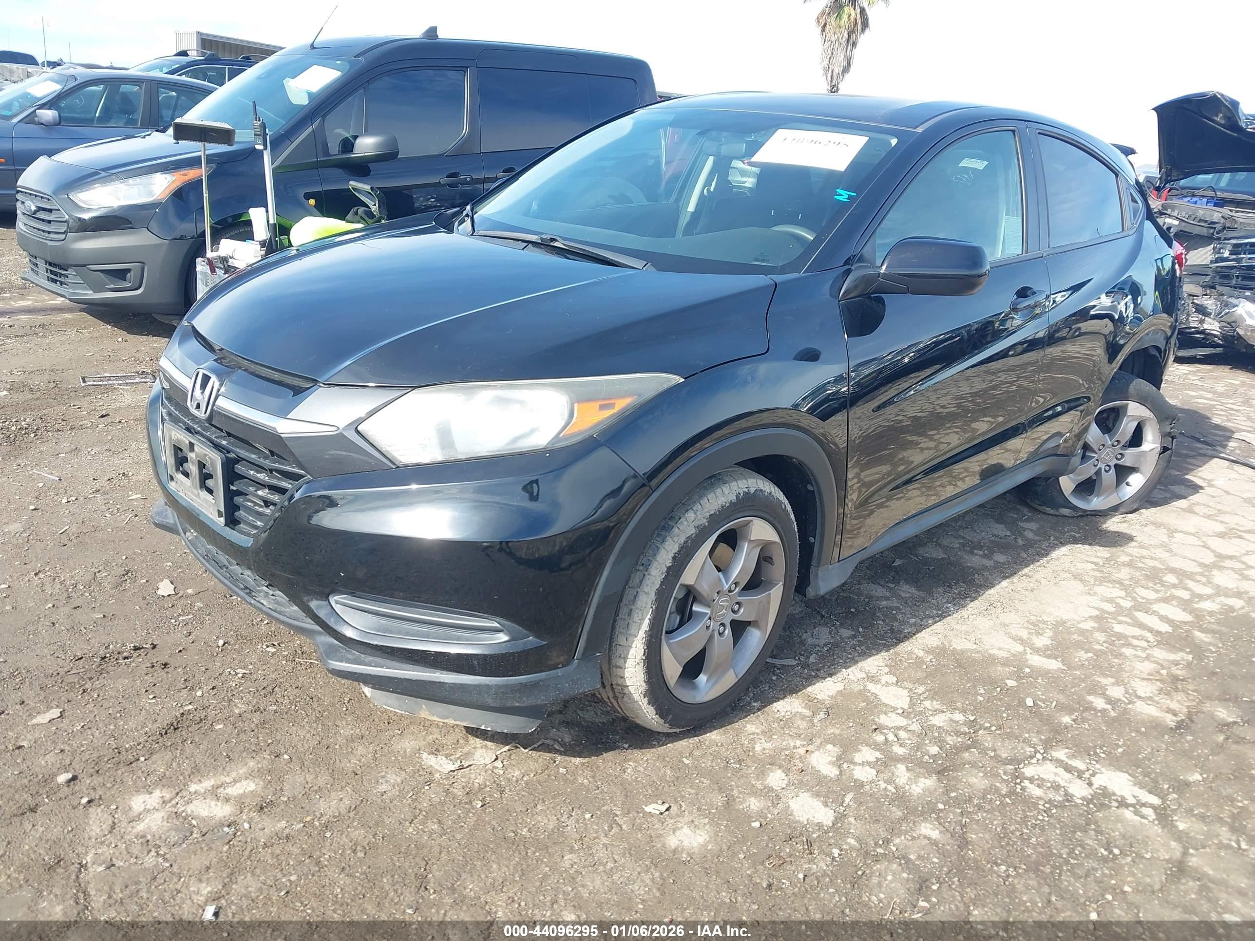 HONDA HR-V image 2