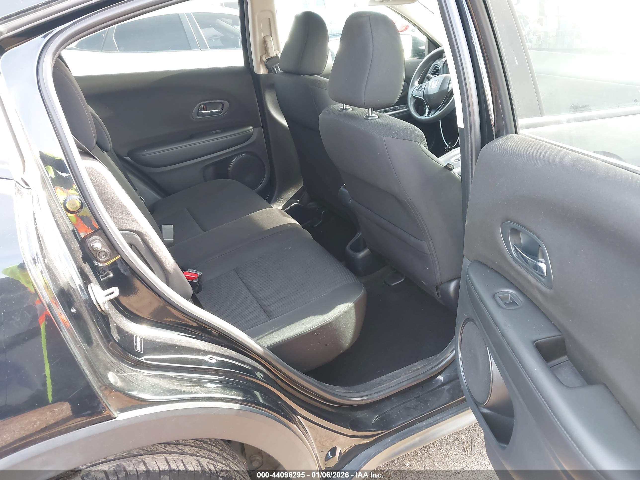 HONDA HR-V image 8