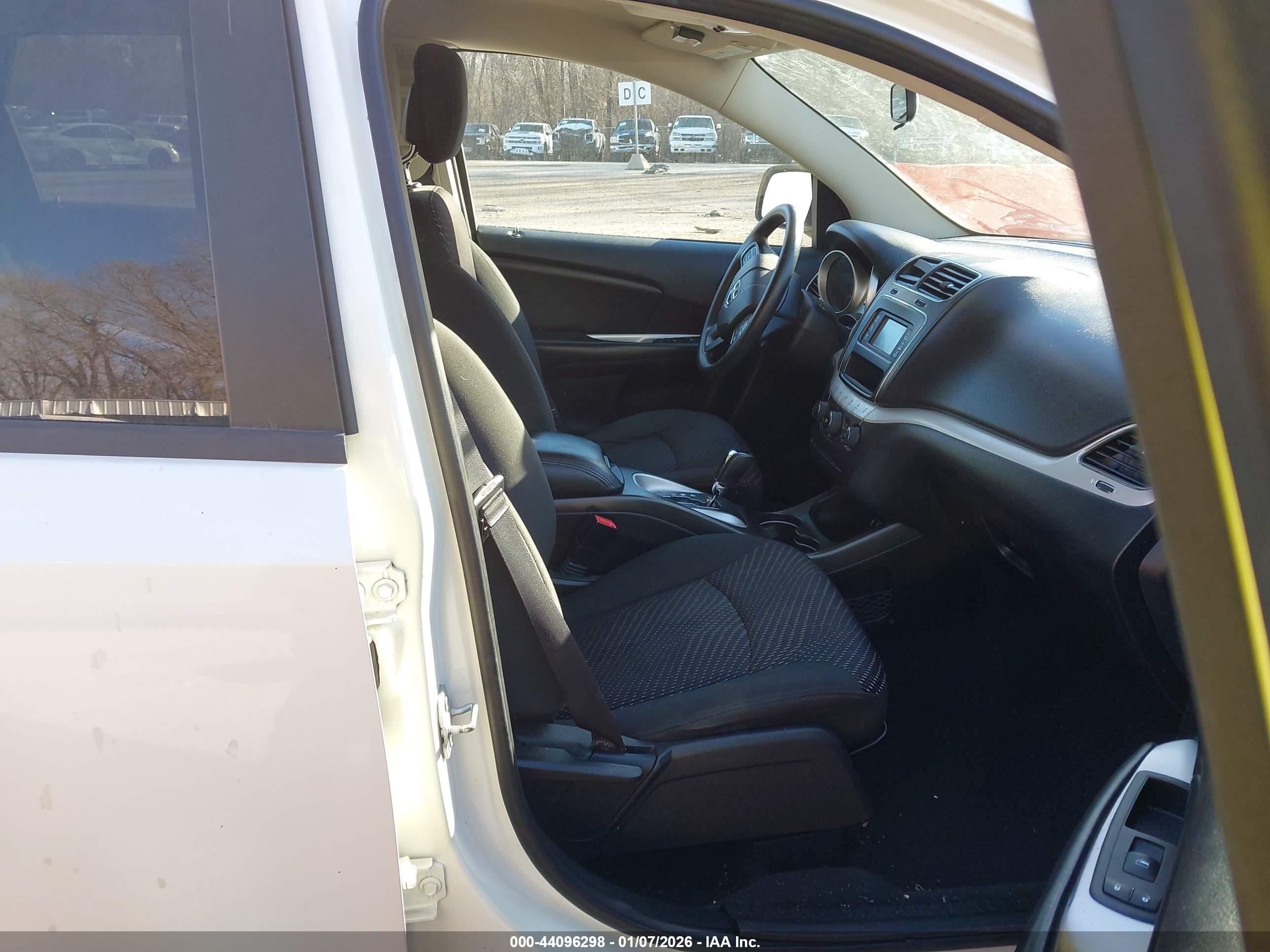 DODGE JOURNEY image 5