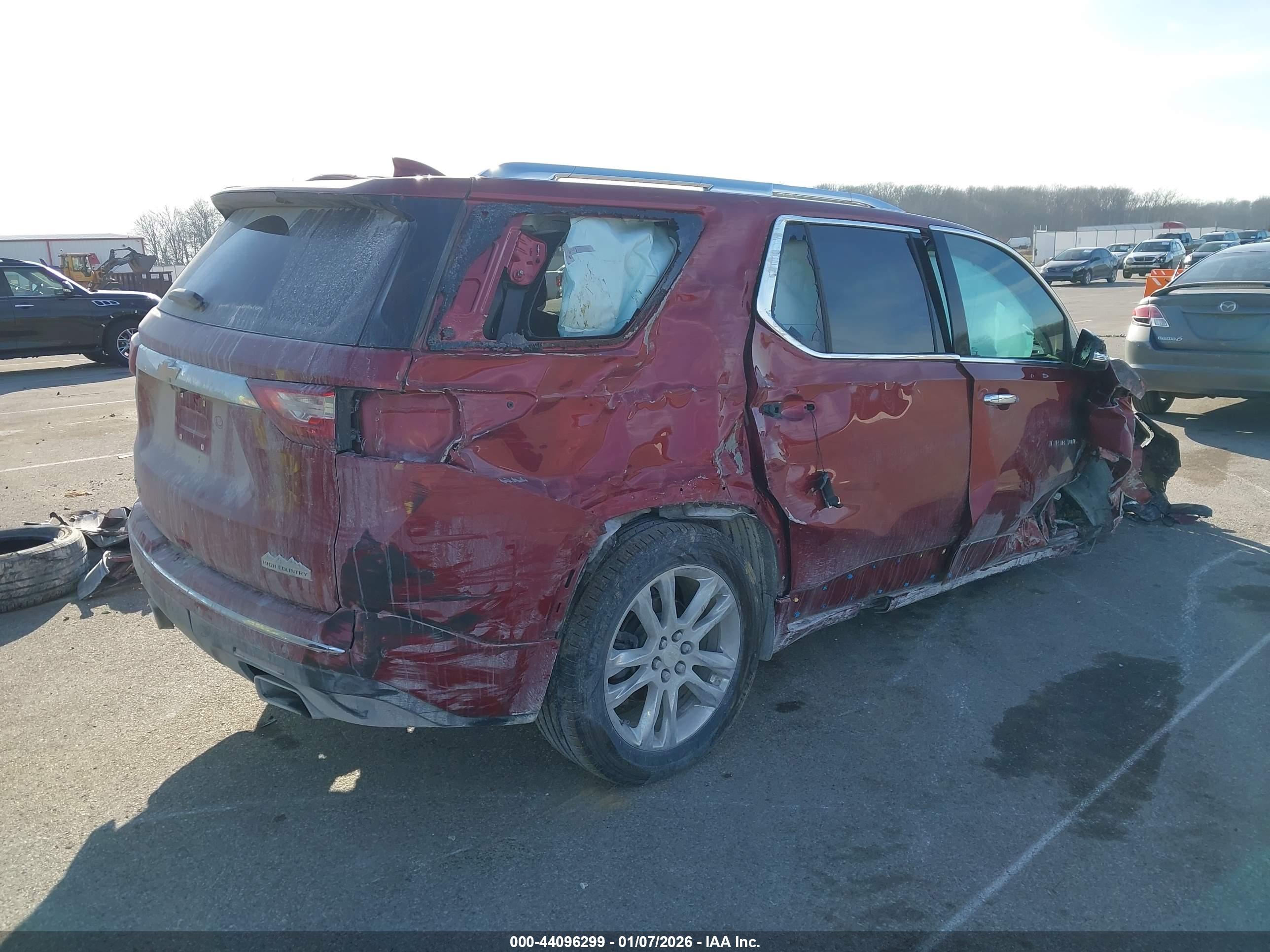 CHEVROLET TRAVERSE image 4