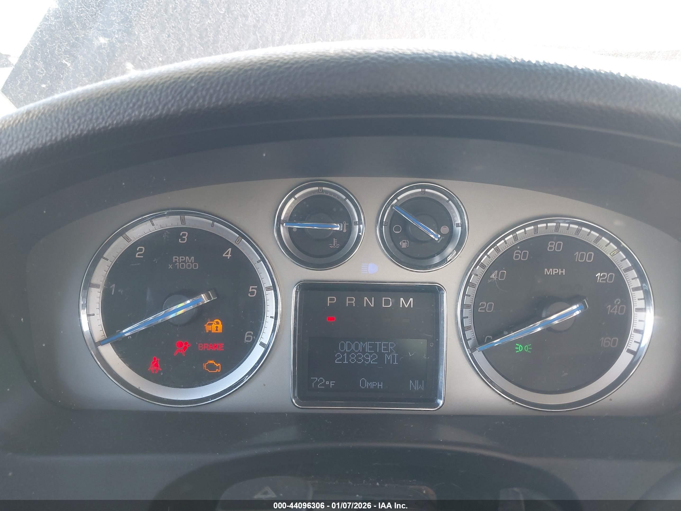 CADILLAC ESCALADE image 7
