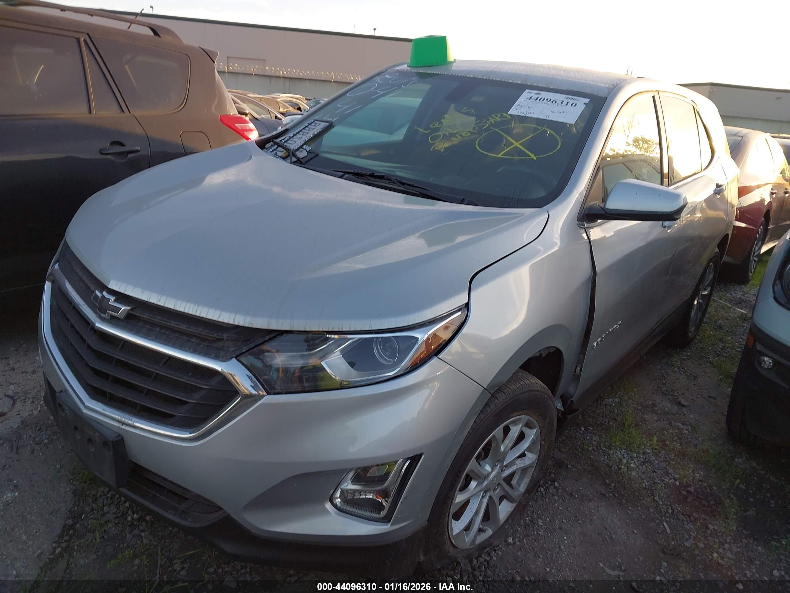 CHEVROLET EQUINOX image 2