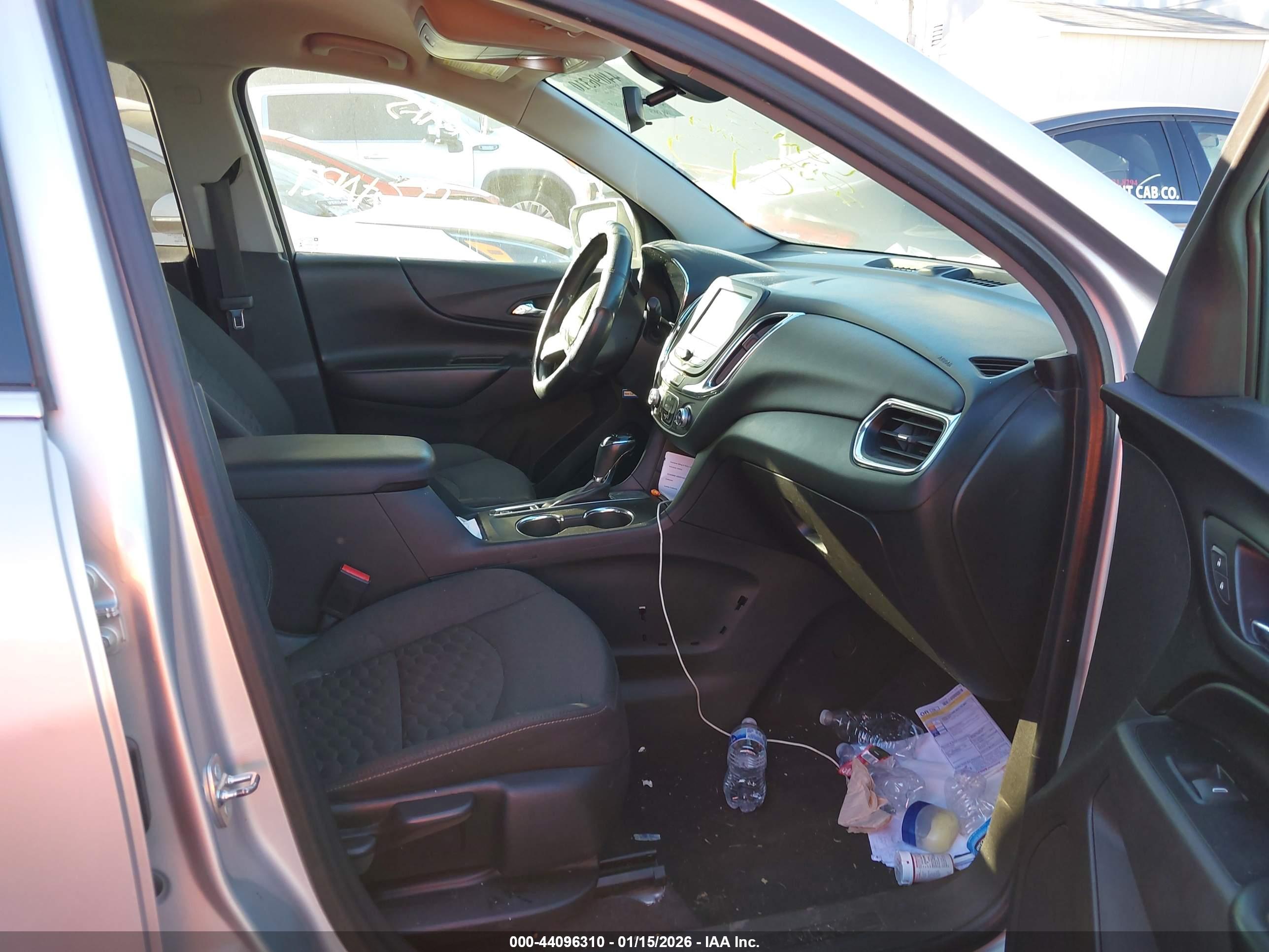 CHEVROLET EQUINOX image 5