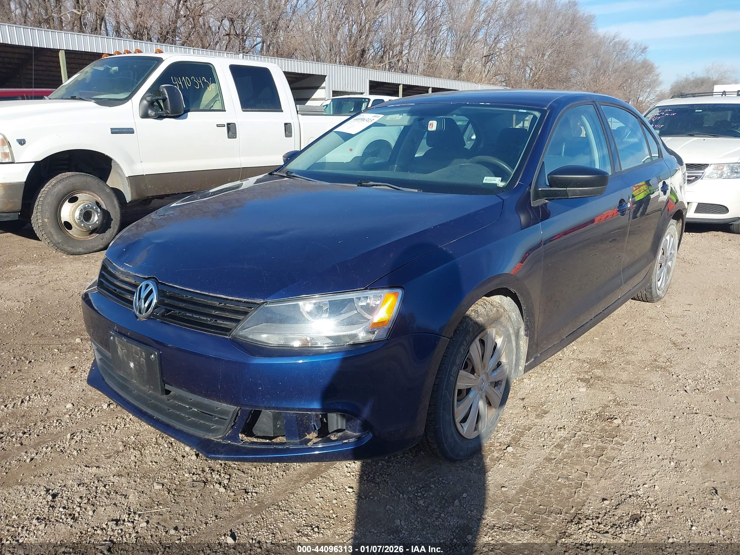 VOLKSWAGEN JETTA image 2