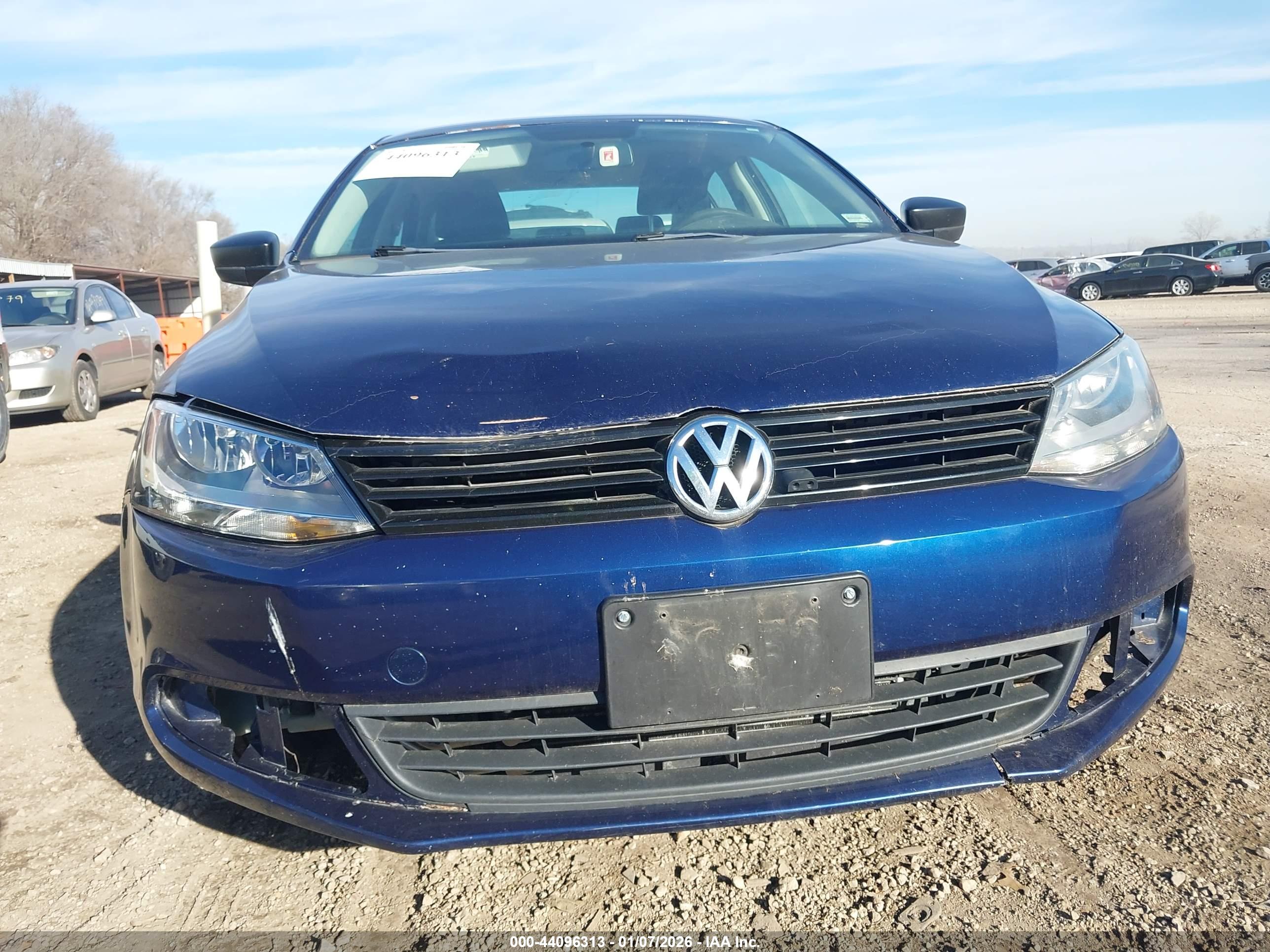 VOLKSWAGEN JETTA image 6