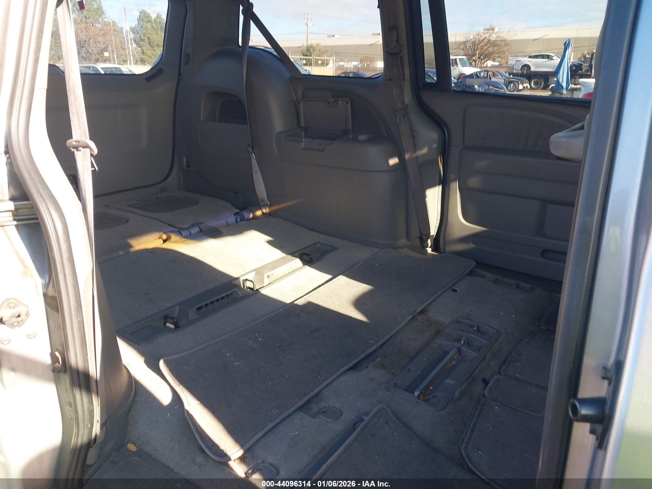 HONDA ODYSSEY image 8