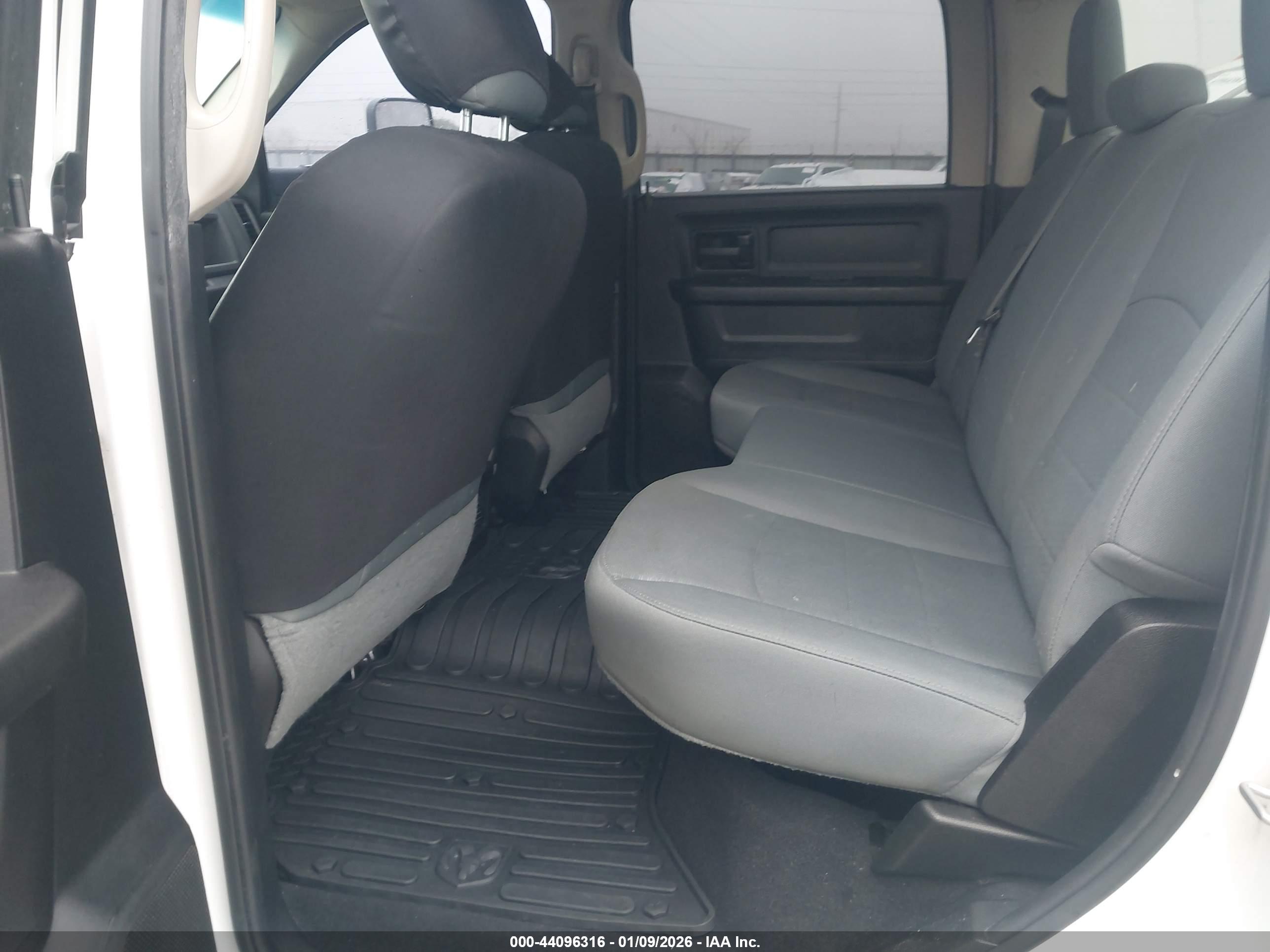 RAM 3500 image 8