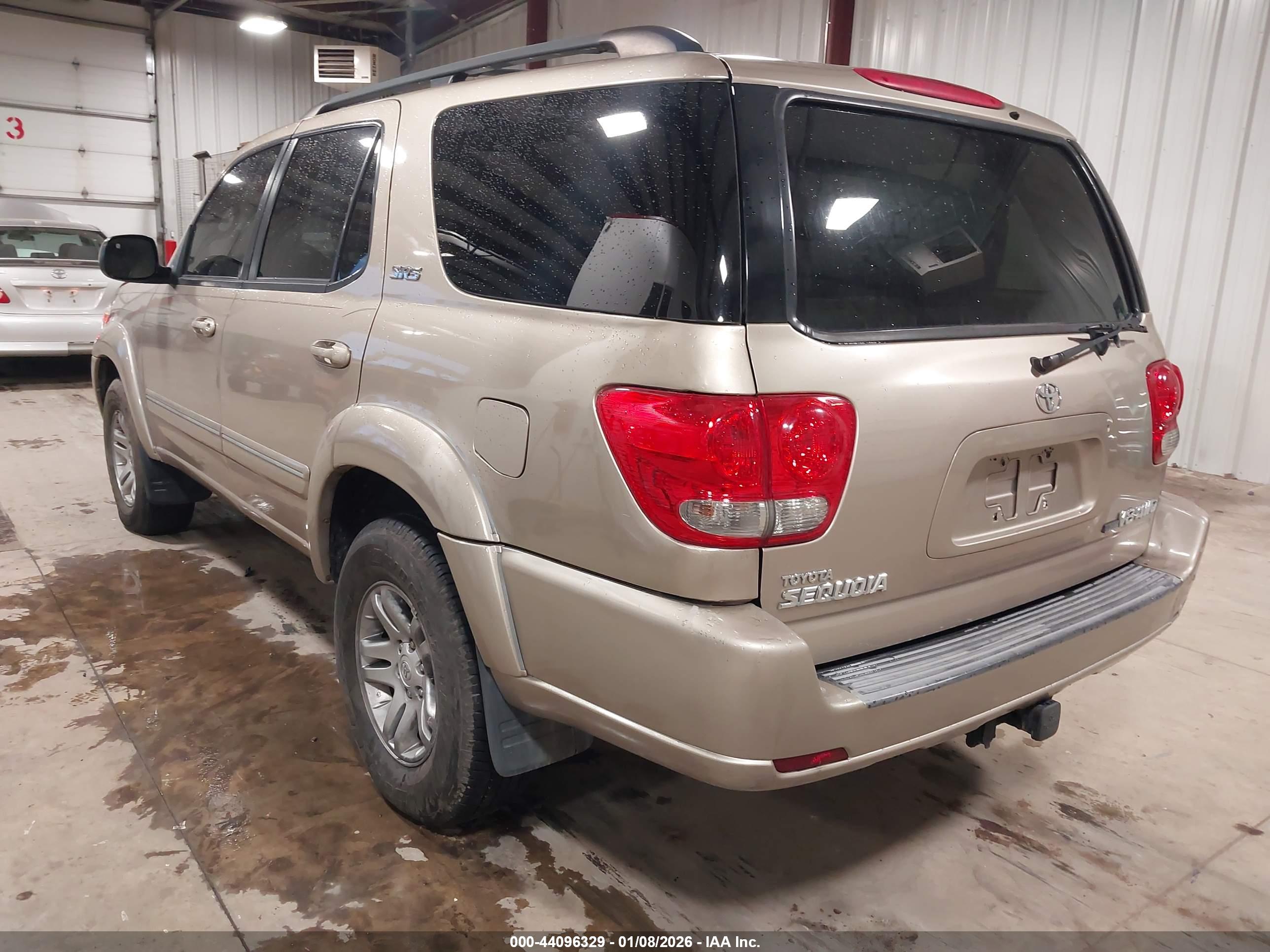 TOYOTA SEQUOIA image 3
