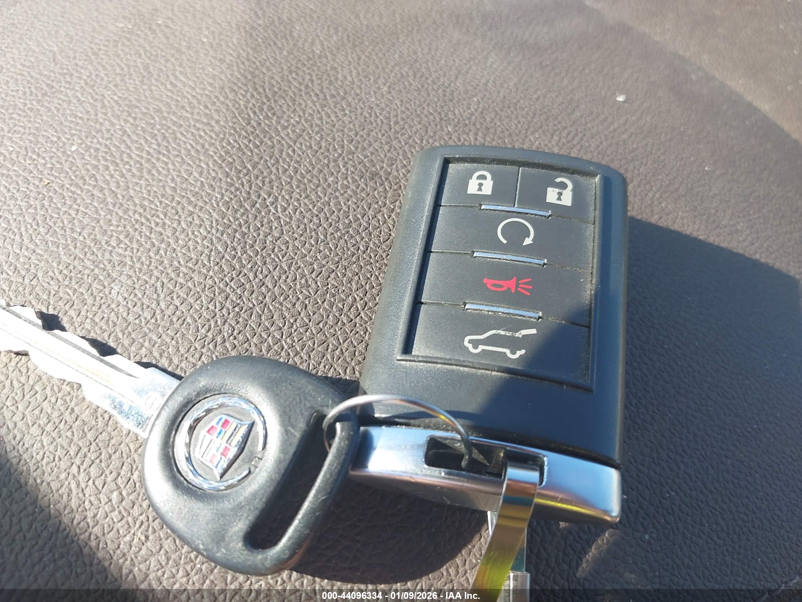 CADILLAC SRX image 11