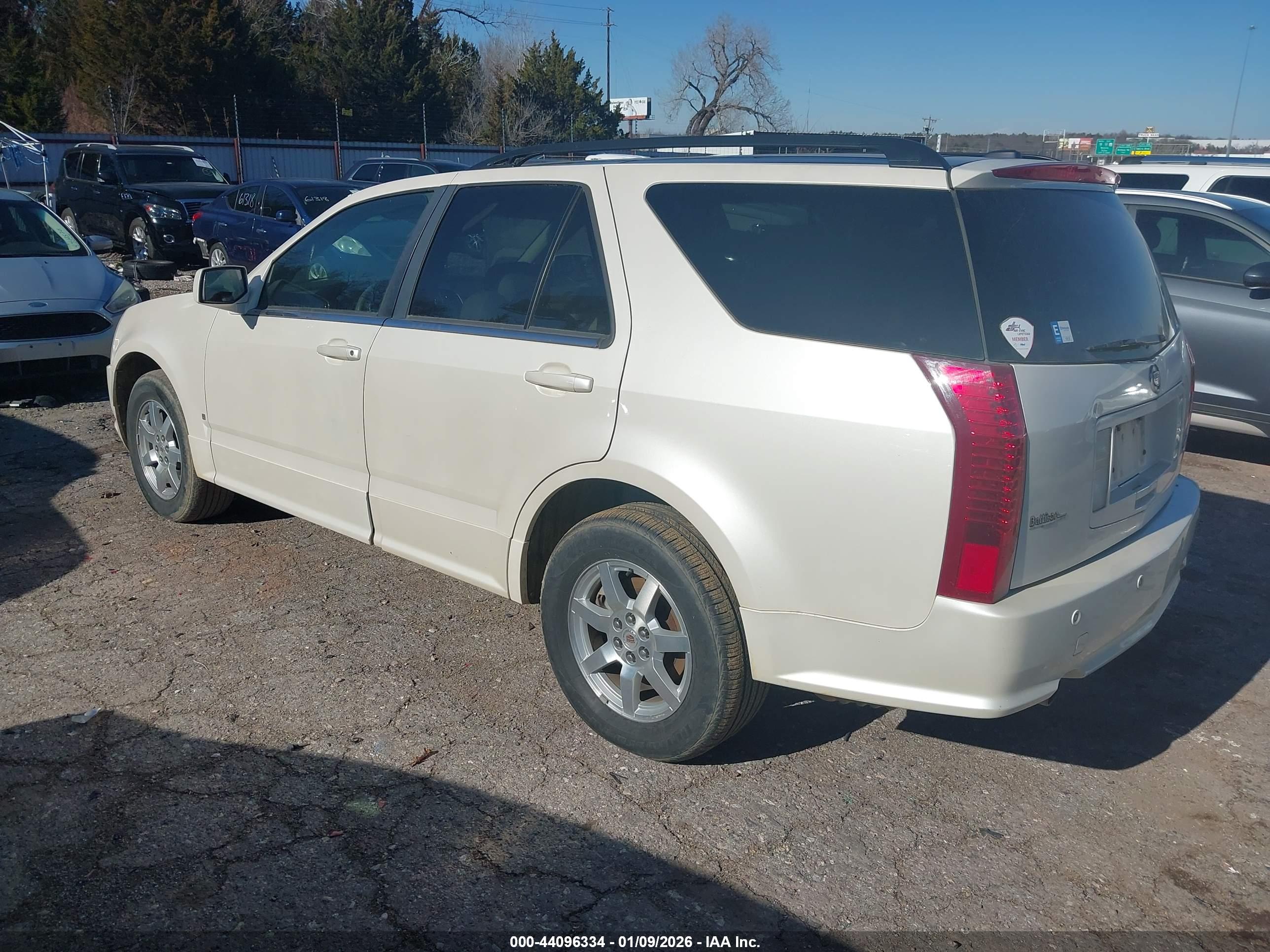 CADILLAC SRX image 3