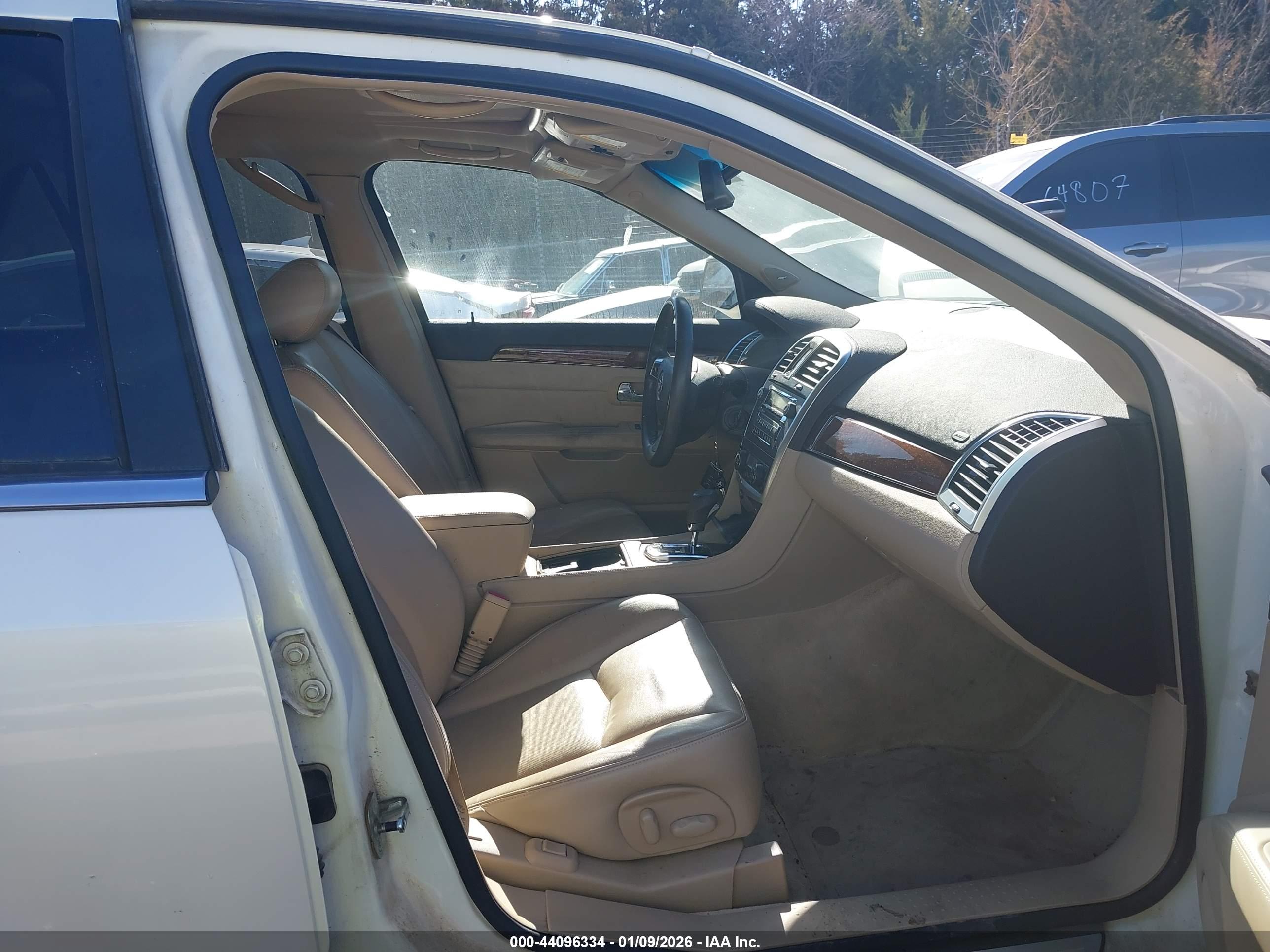 CADILLAC SRX image 5