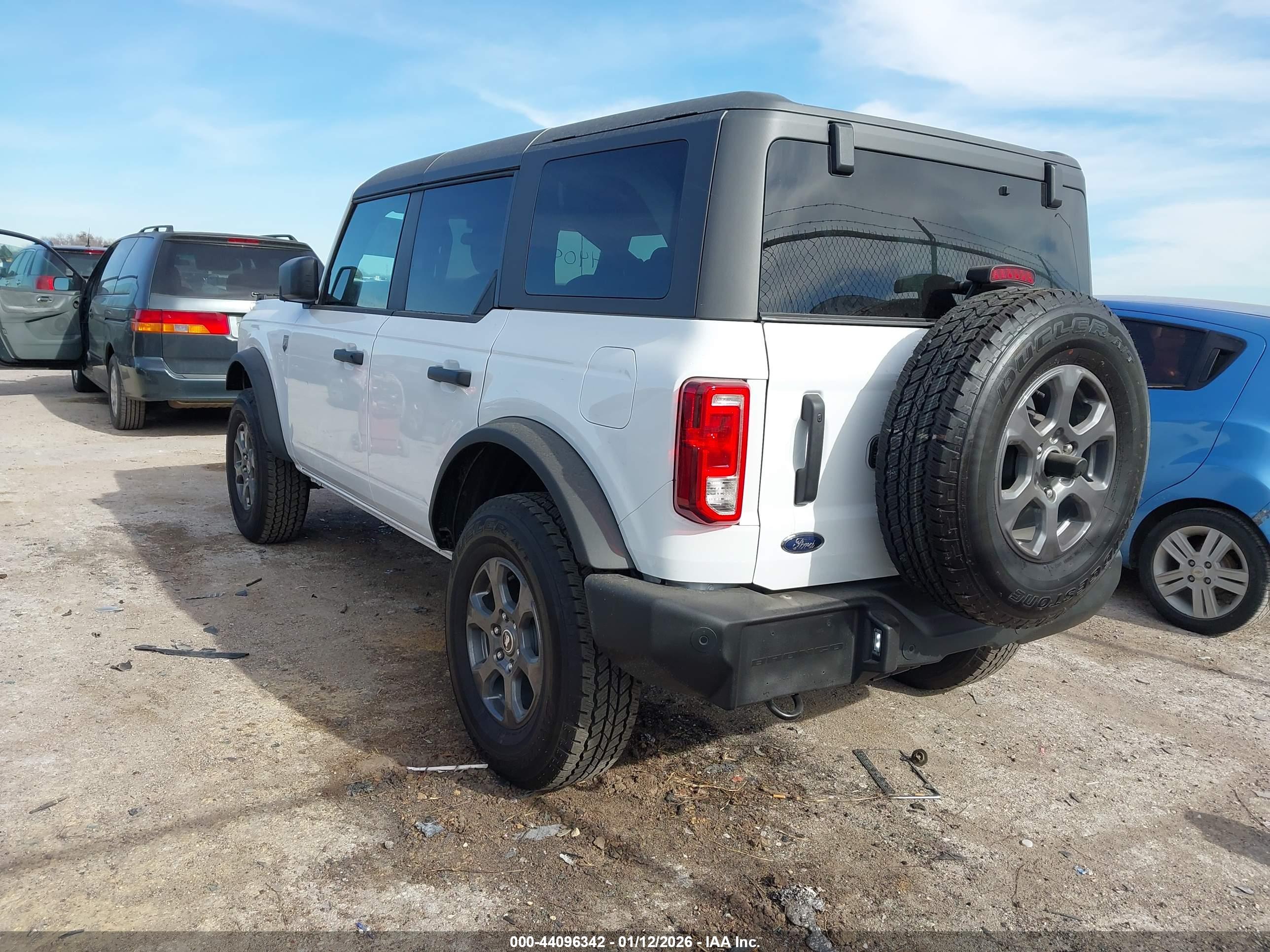 FORD BRONCO image 3