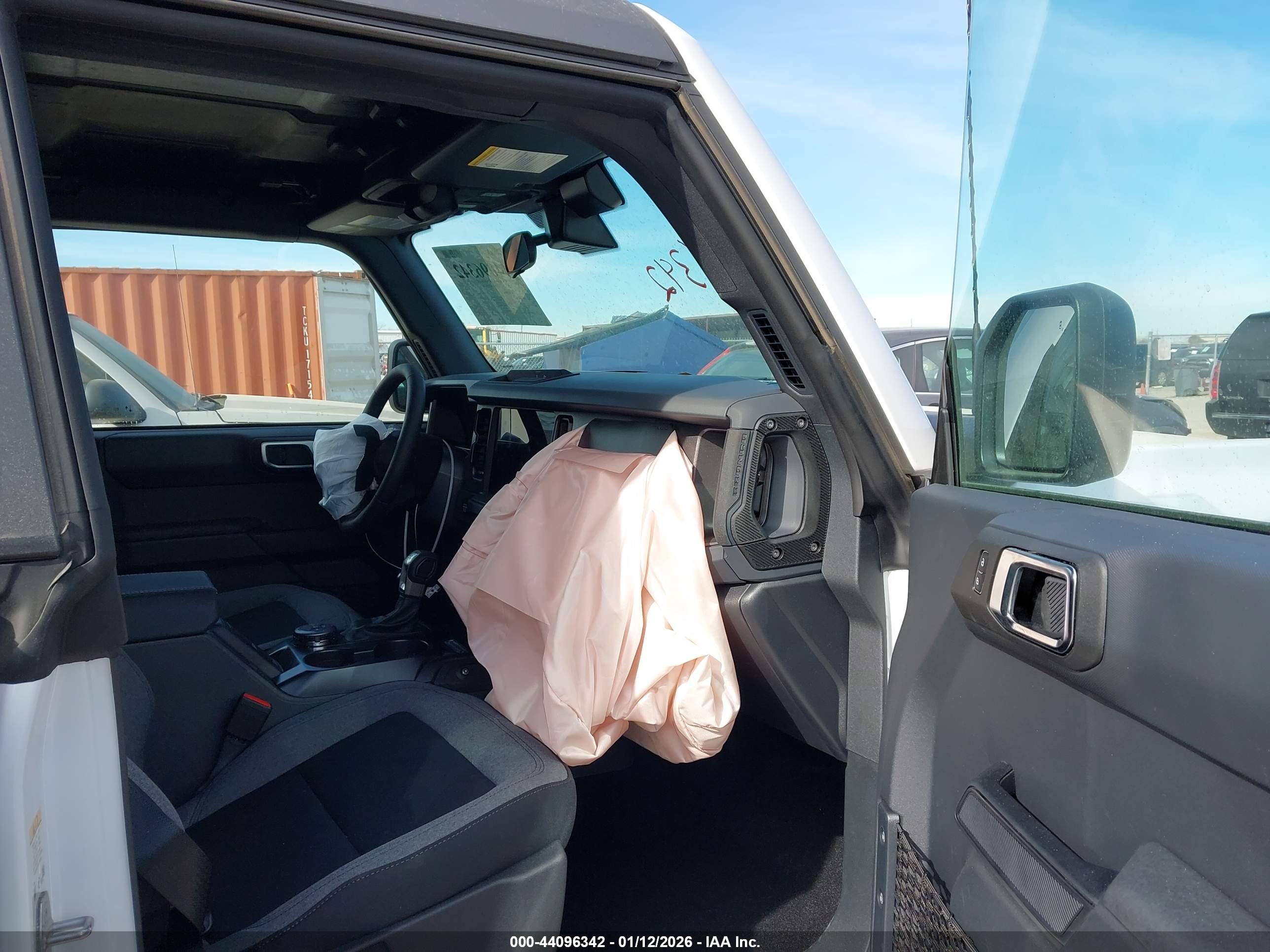 FORD BRONCO image 5