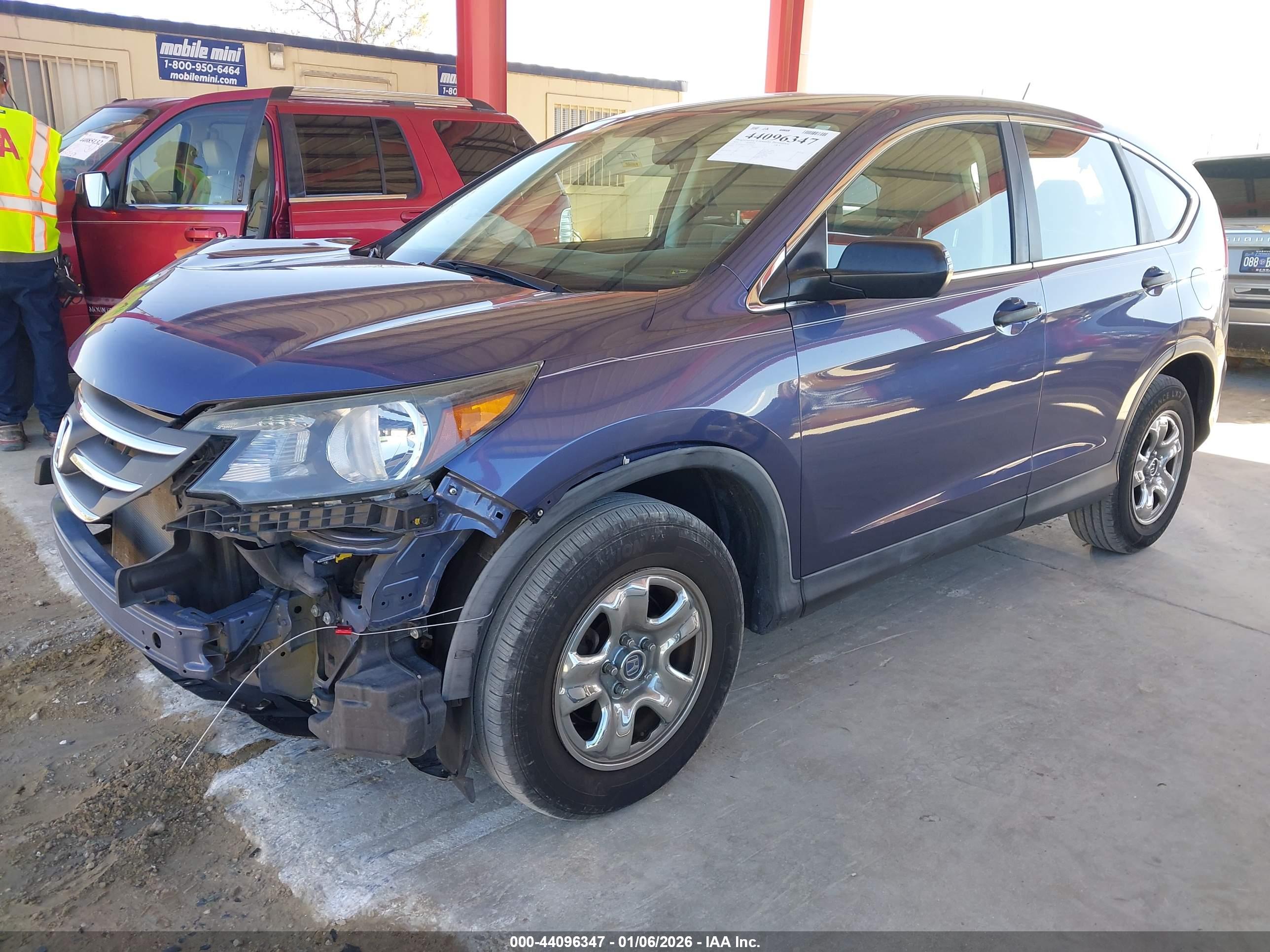 HONDA CR-V image 2