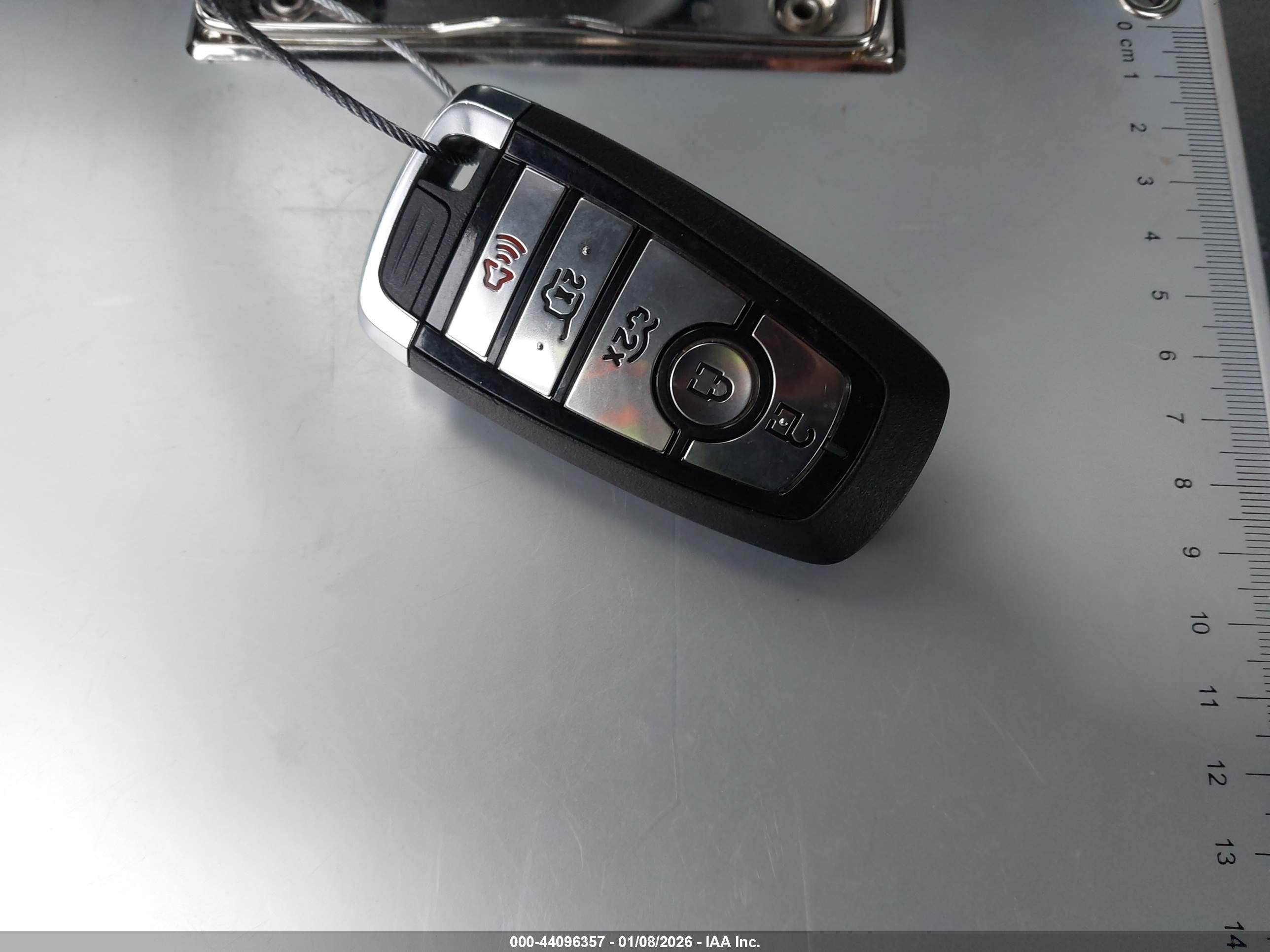 FORD MUSTANG image 11