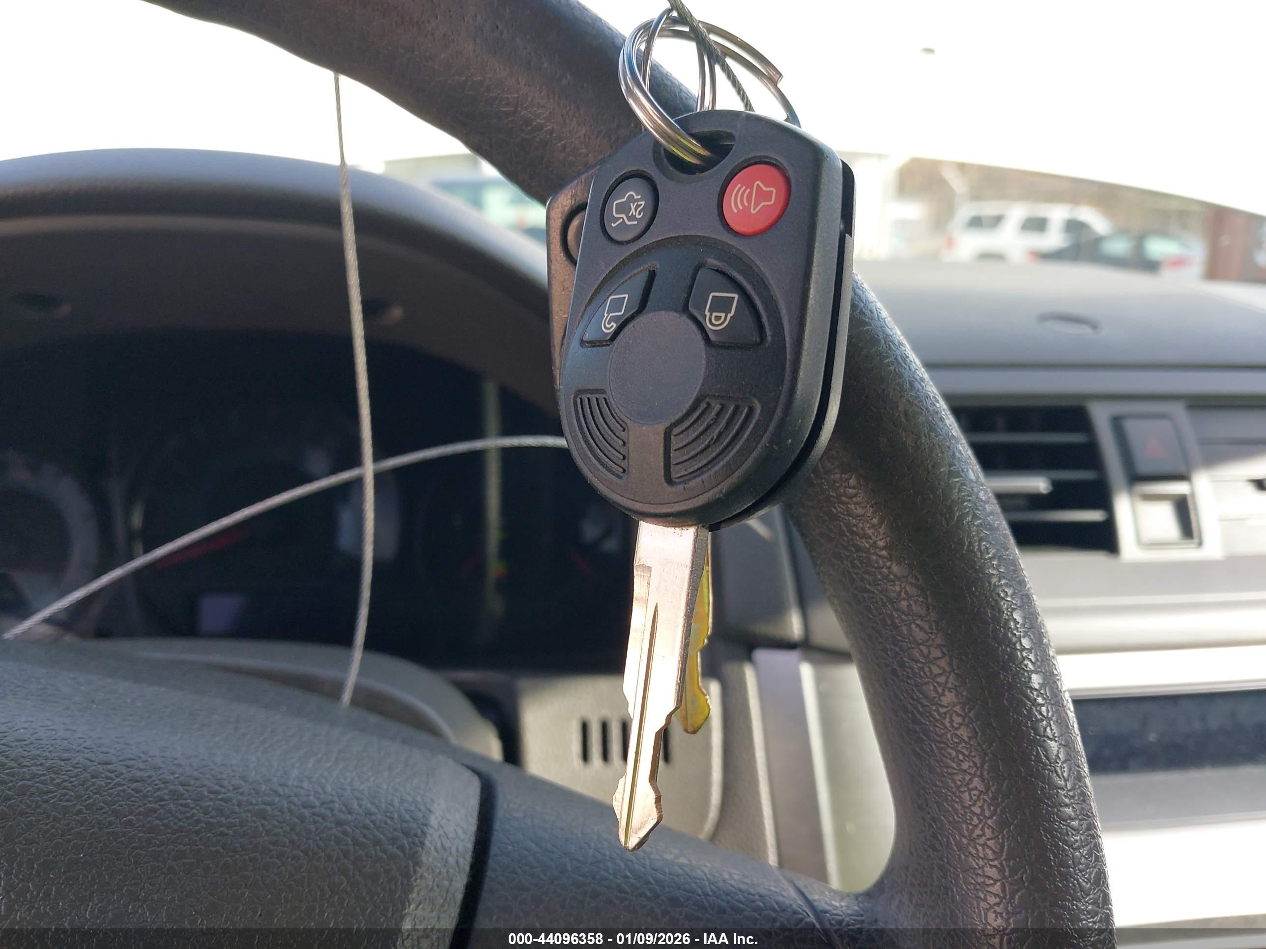 FORD FUSION image 11