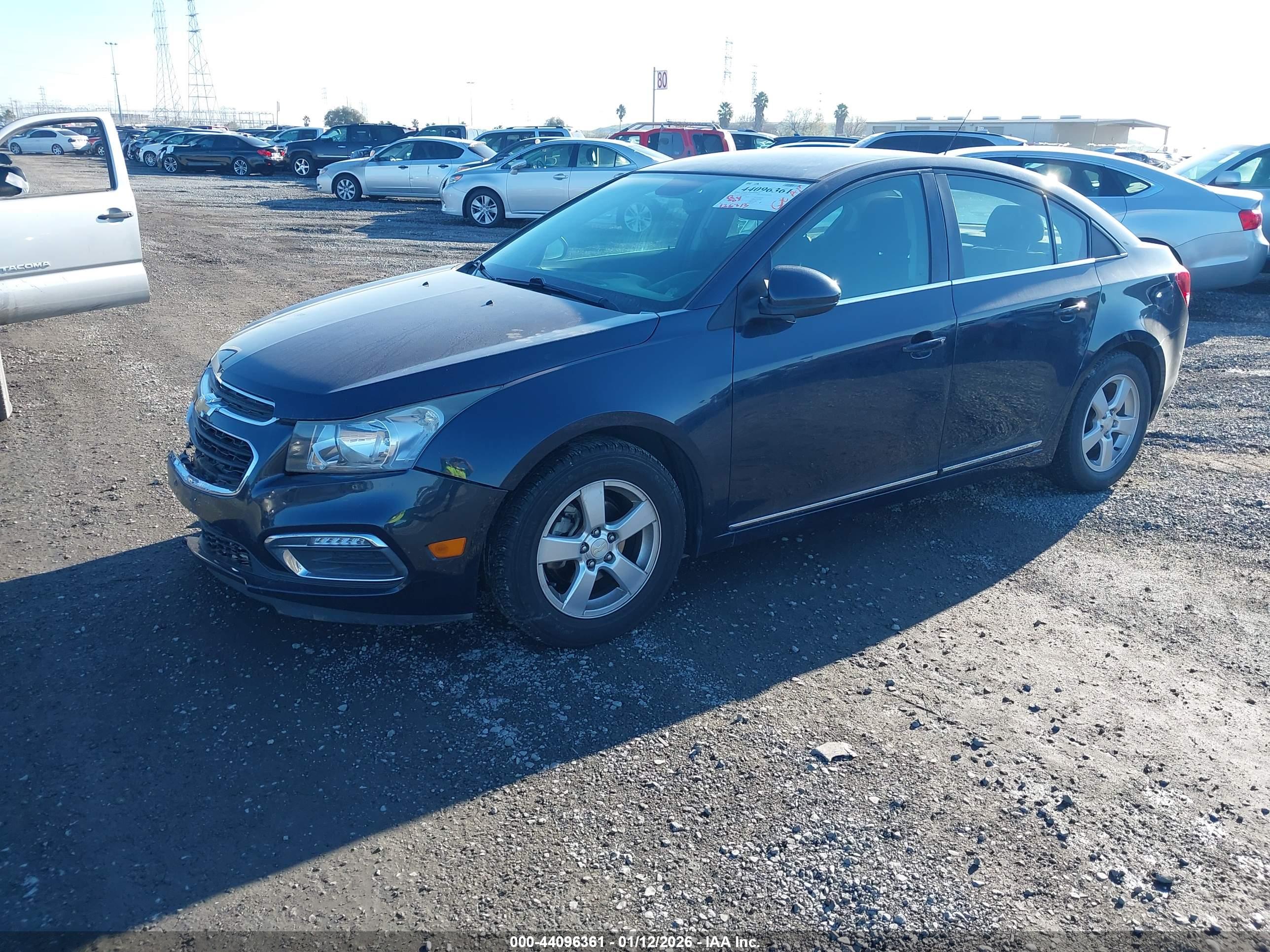 CHEVROLET CRUZE image 2