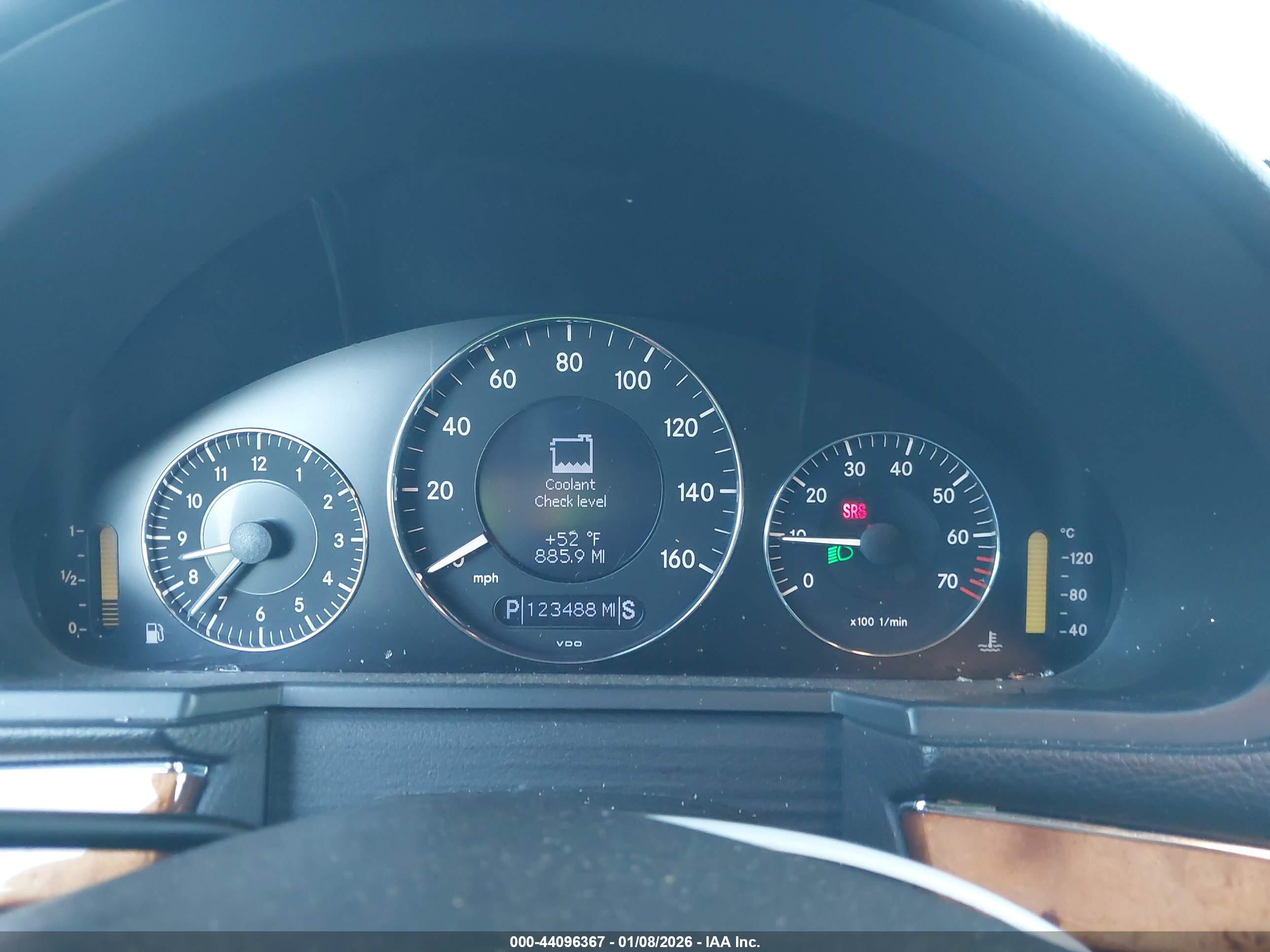 MERCEDES-BENZ E image 7