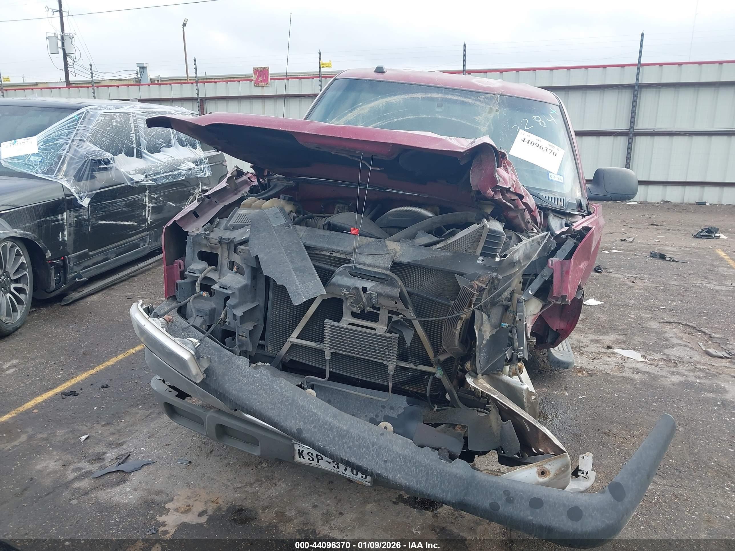 CHEVROLET SILVERADO image 6