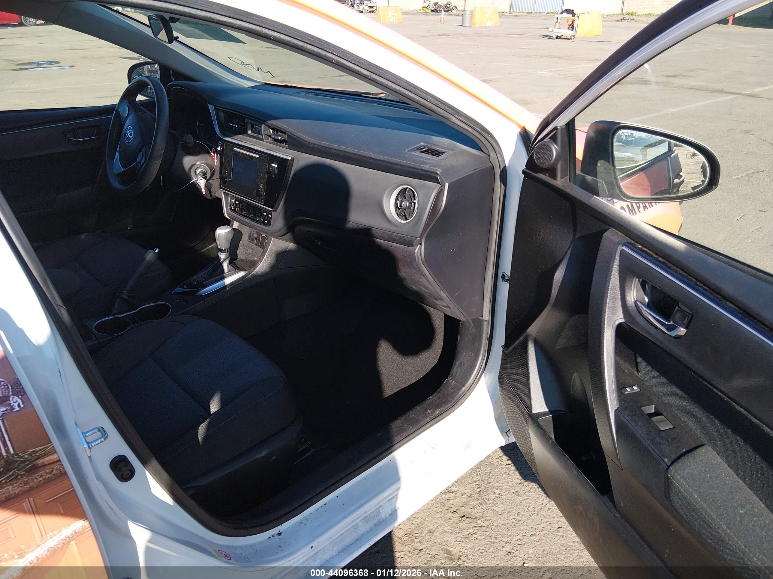 TOYOTA COROLLA image 5