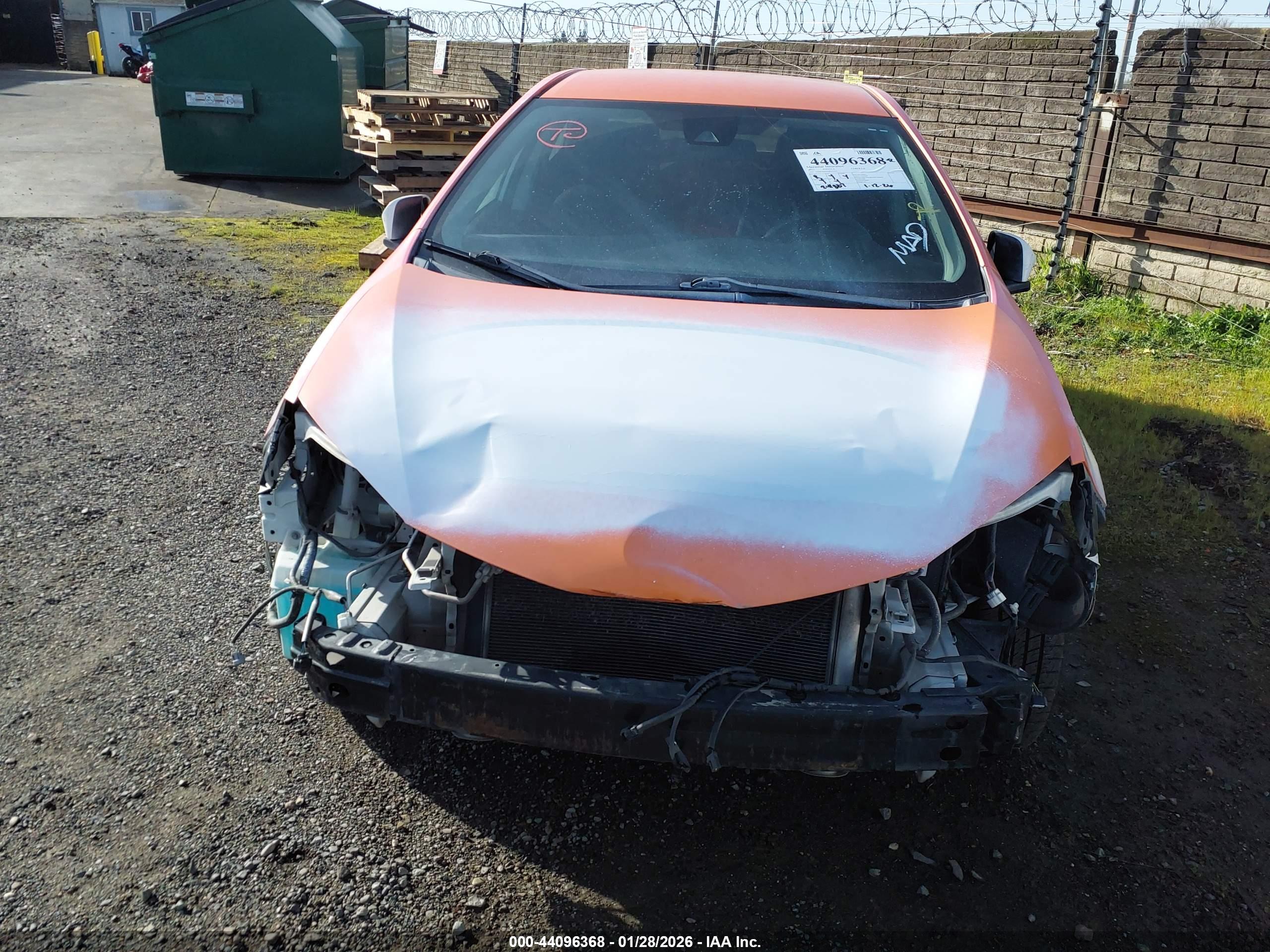 TOYOTA COROLLA image 6