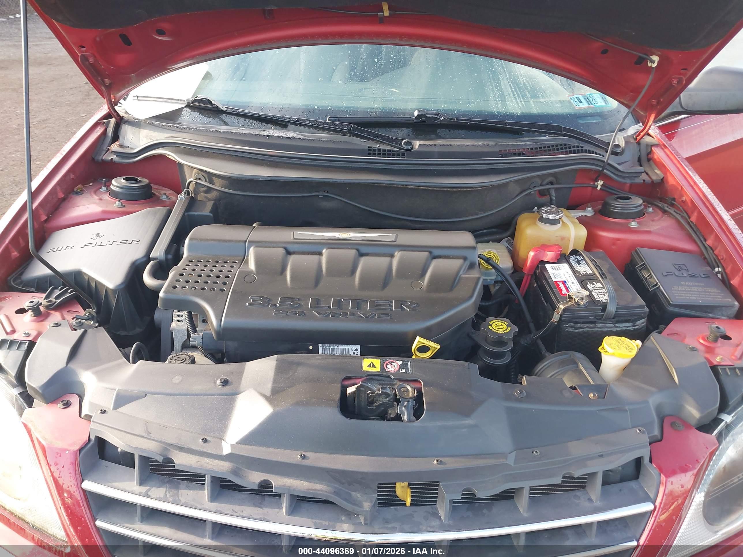 CHRYSLER PACIFICA image 10