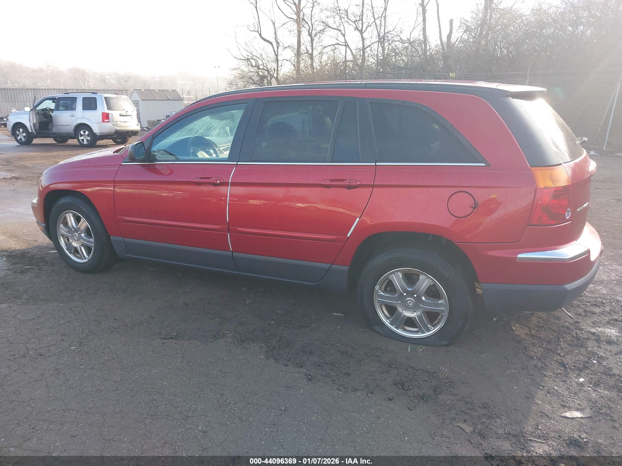 CHRYSLER PACIFICA image 3