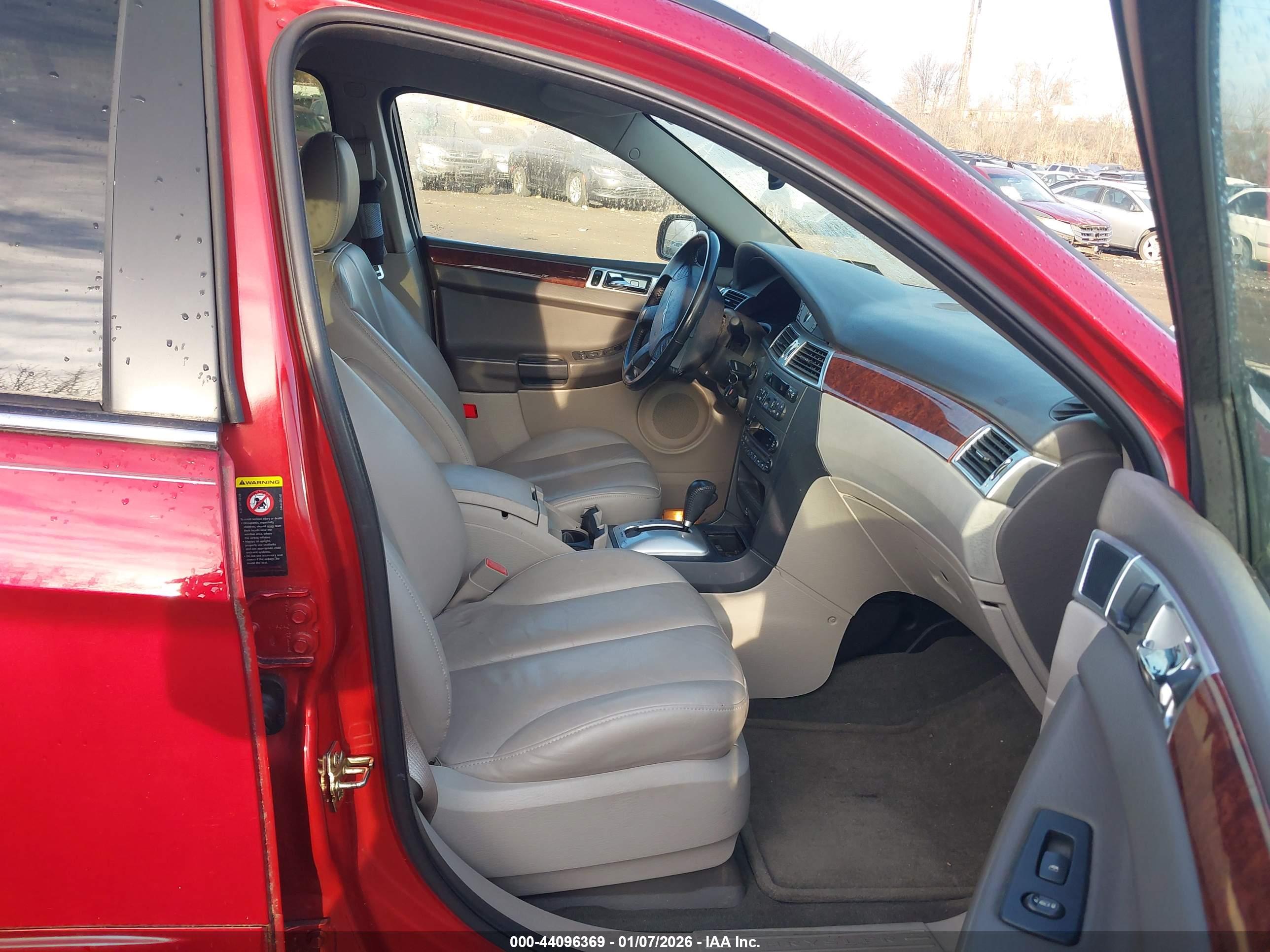 CHRYSLER PACIFICA image 5