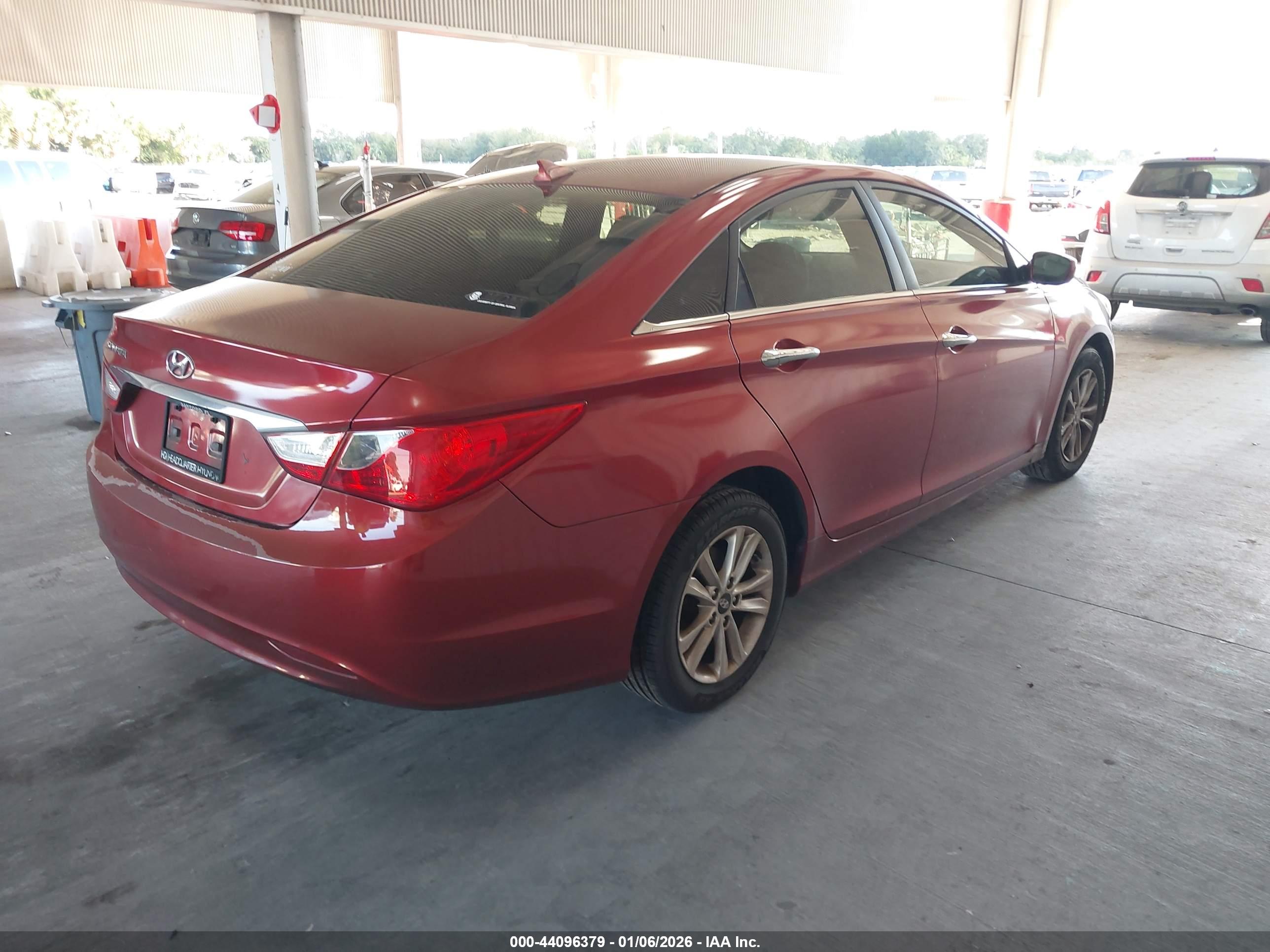 HYUNDAI SONATA image 4
