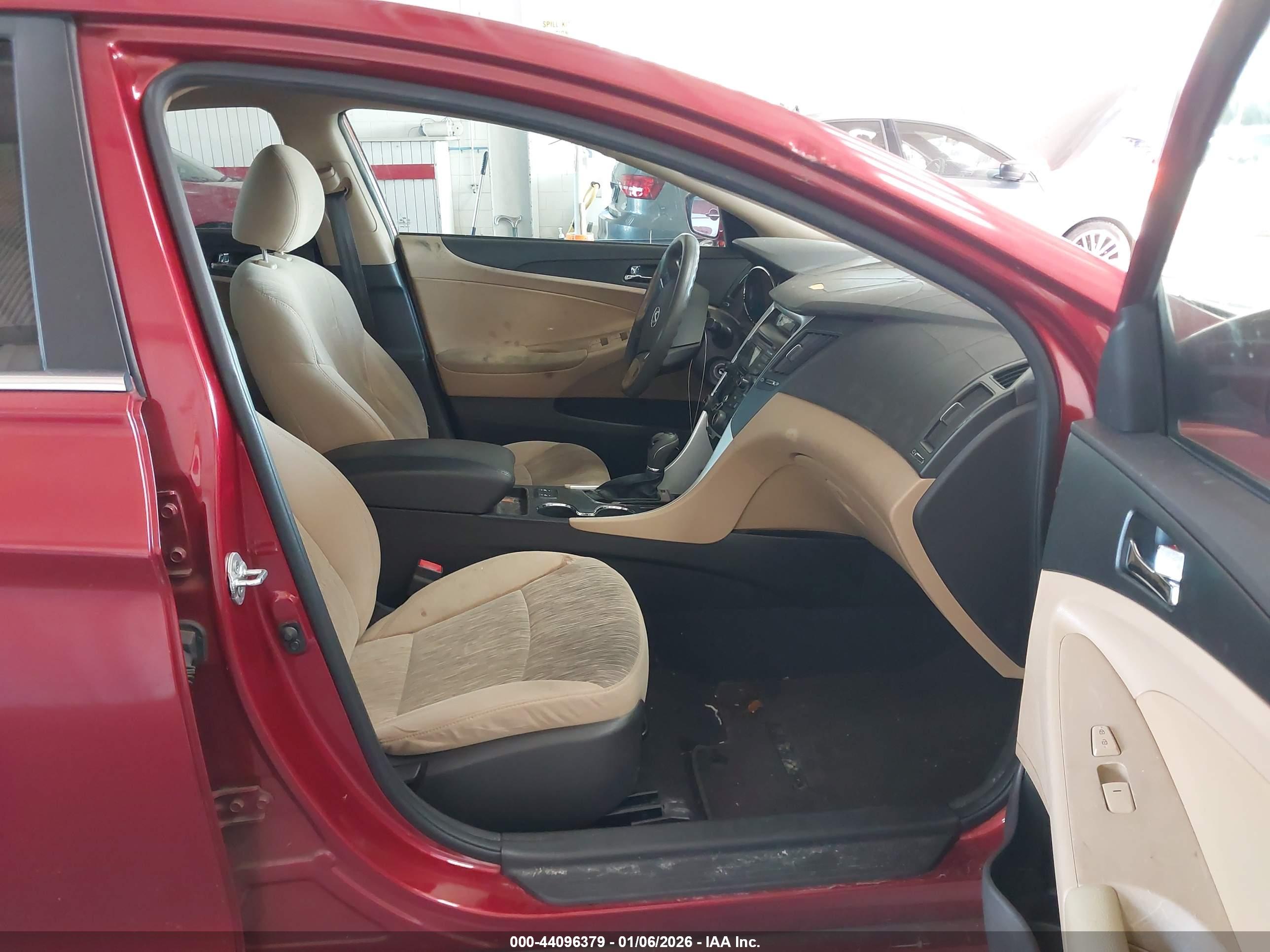 HYUNDAI SONATA image 5