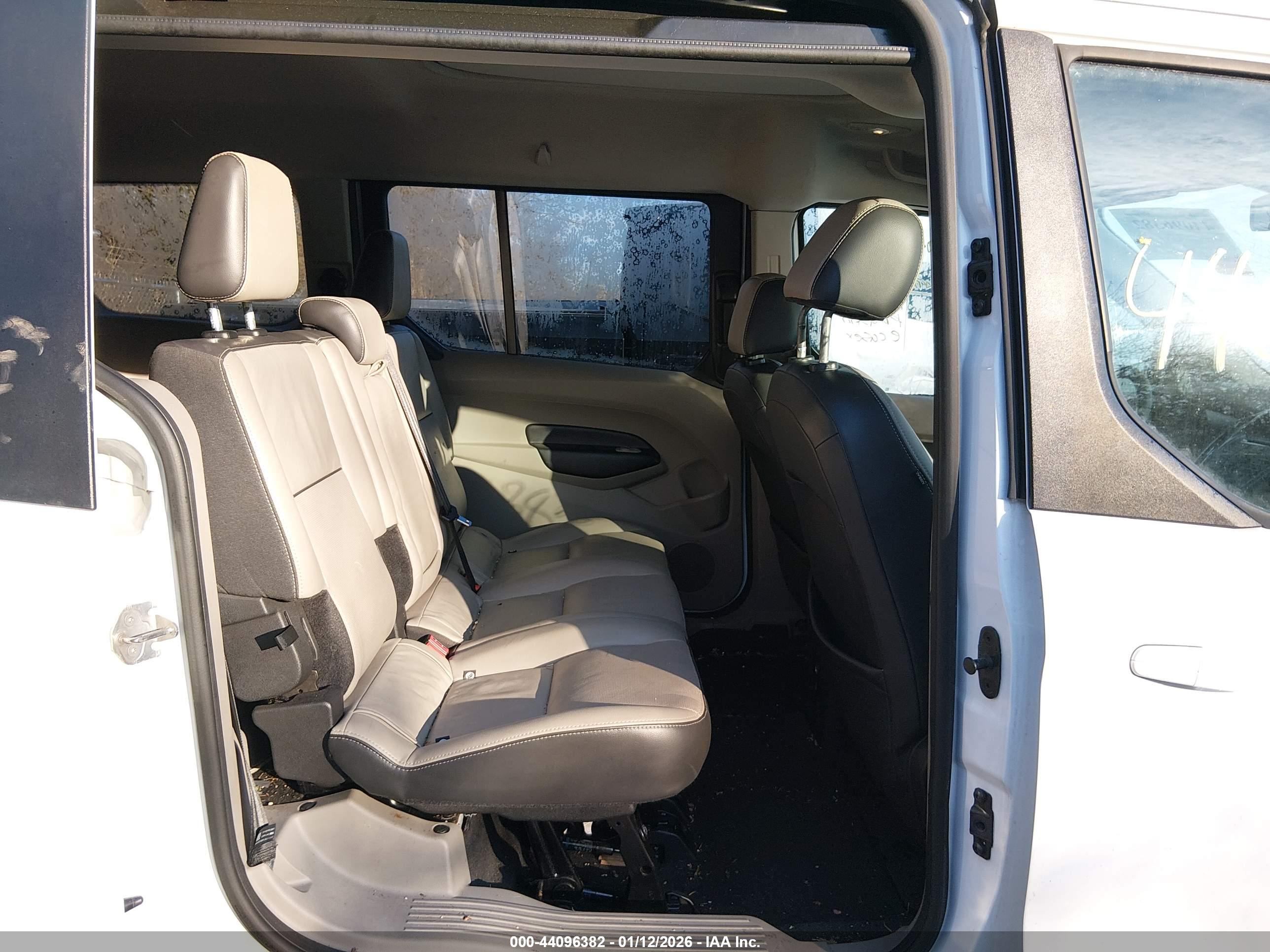 FORD TRANSIT image 8